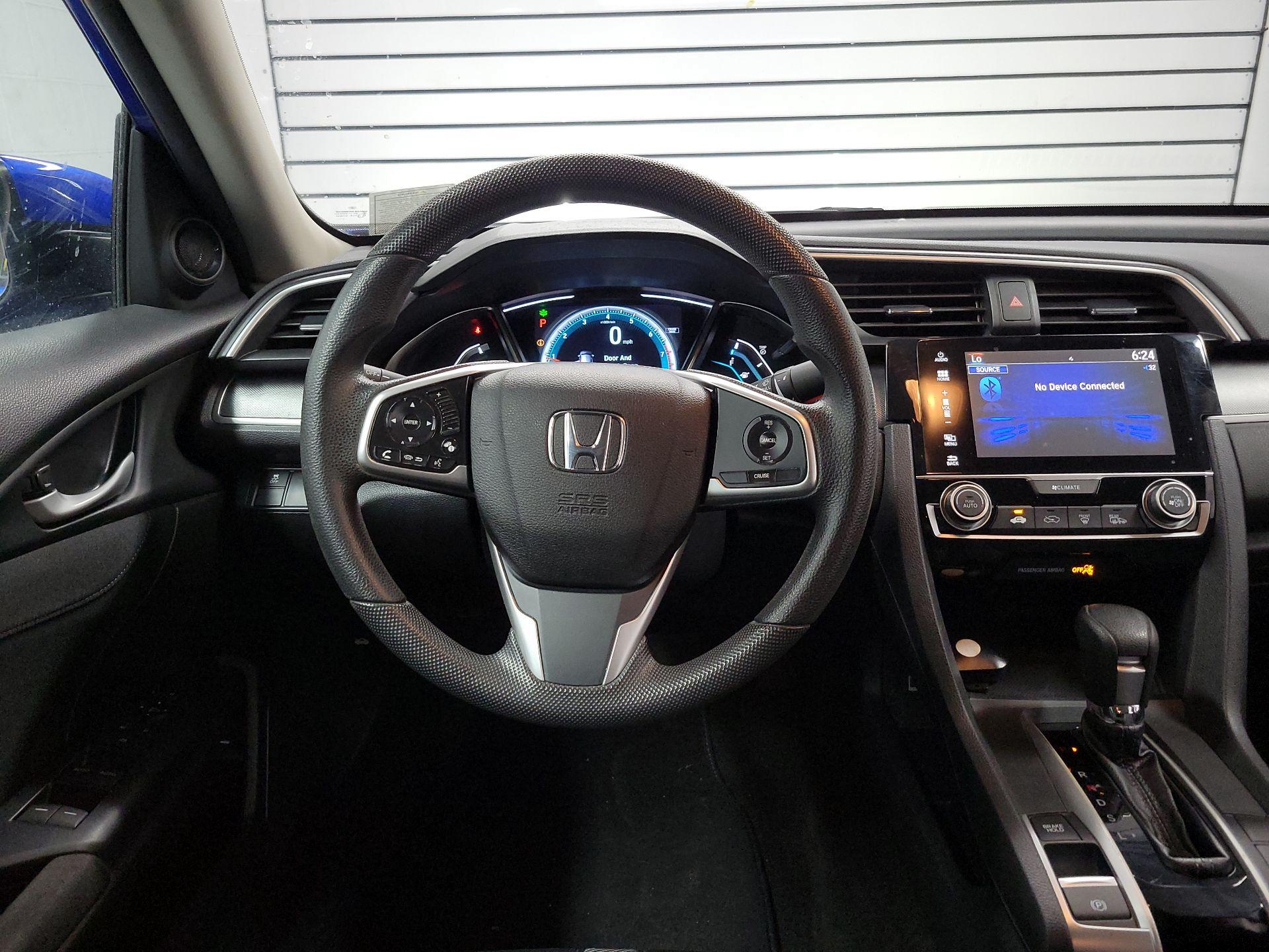 Thumbnail: 2017 Honda Civic - 10