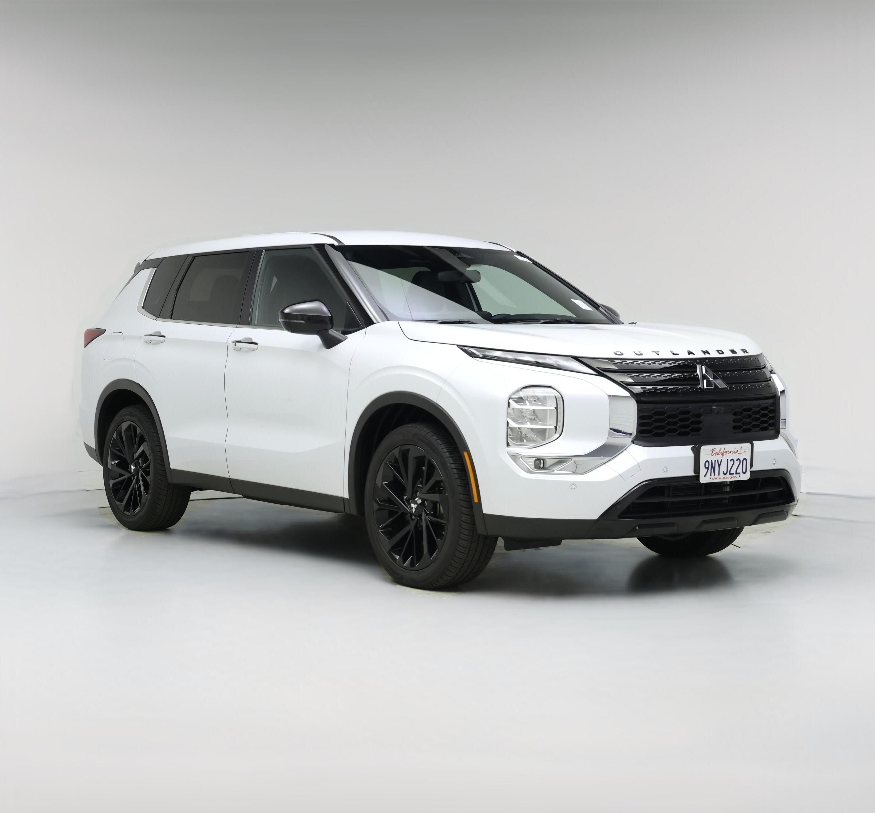 Thumbnail: 2024 Mitsubishi Outlander - 1