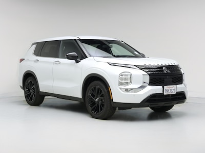 White 2024 Mitsubishi Outlander SE Black Edition