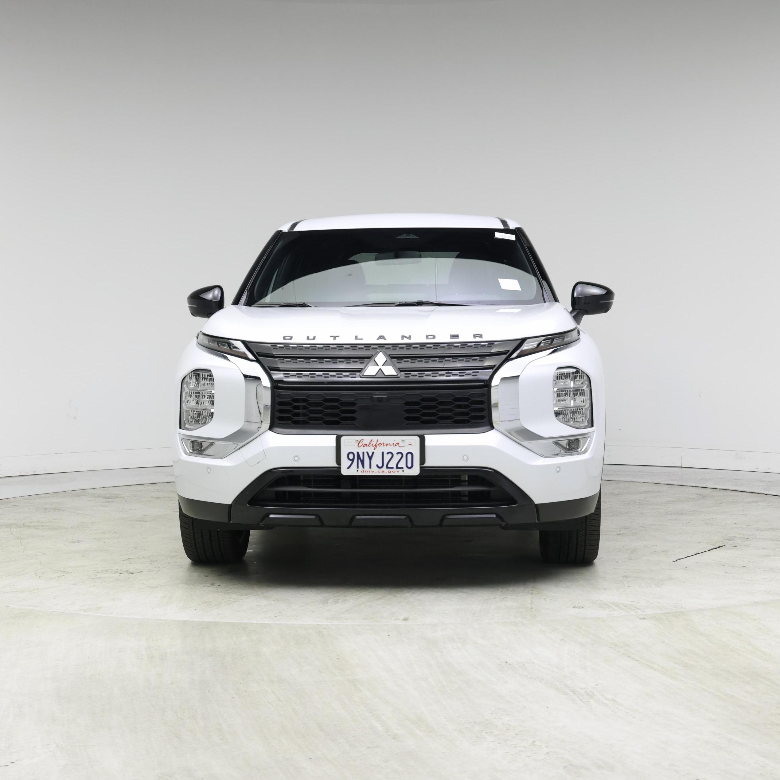Thumbnail: 2024 Mitsubishi Outlander - 5