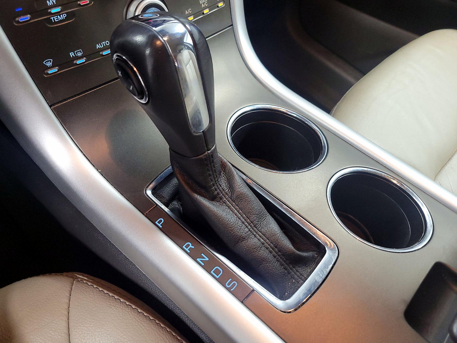 Thumbnail: 2013 Ford Edge - 17