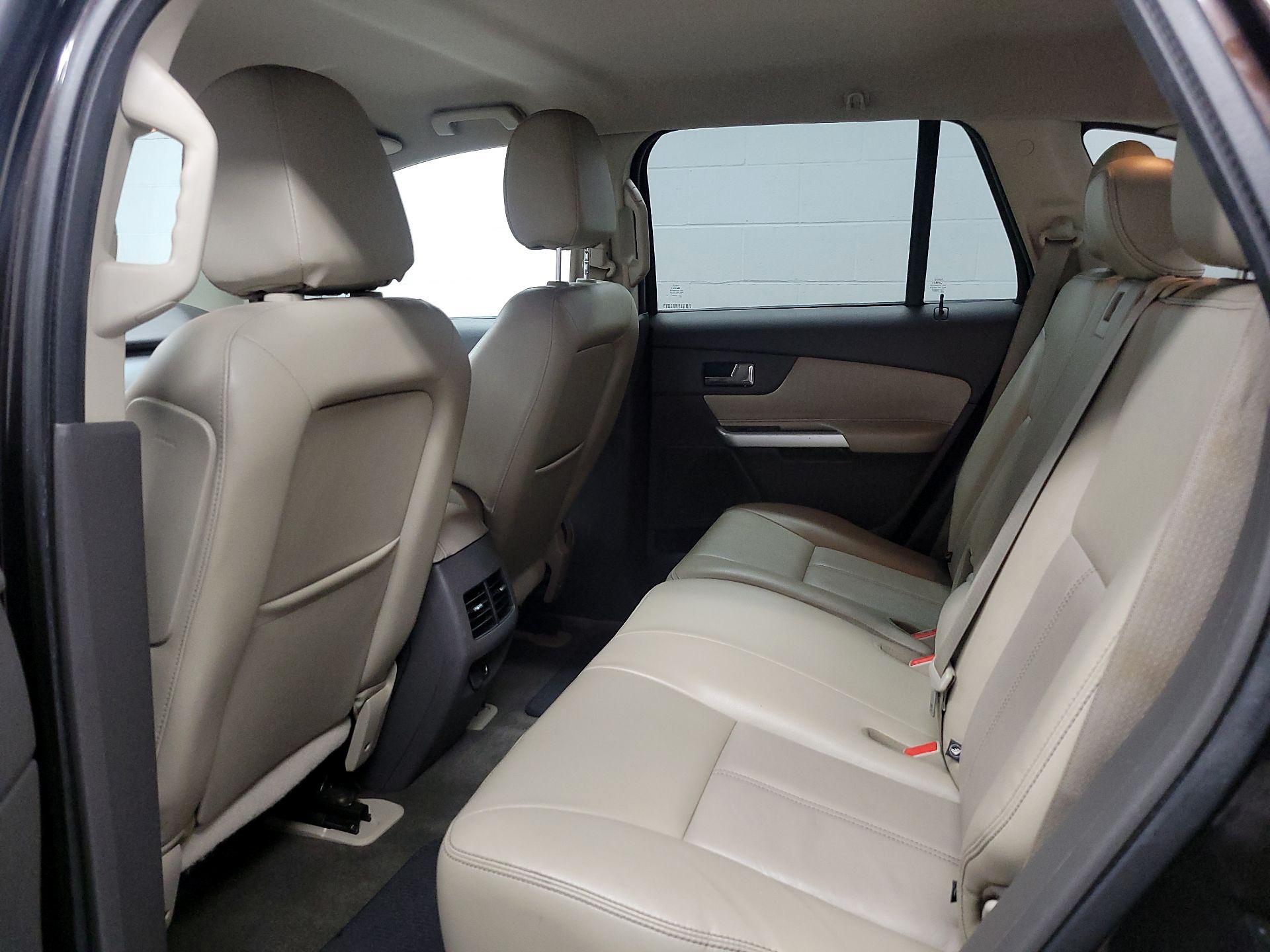Thumbnail: 2013 Ford Edge - 18