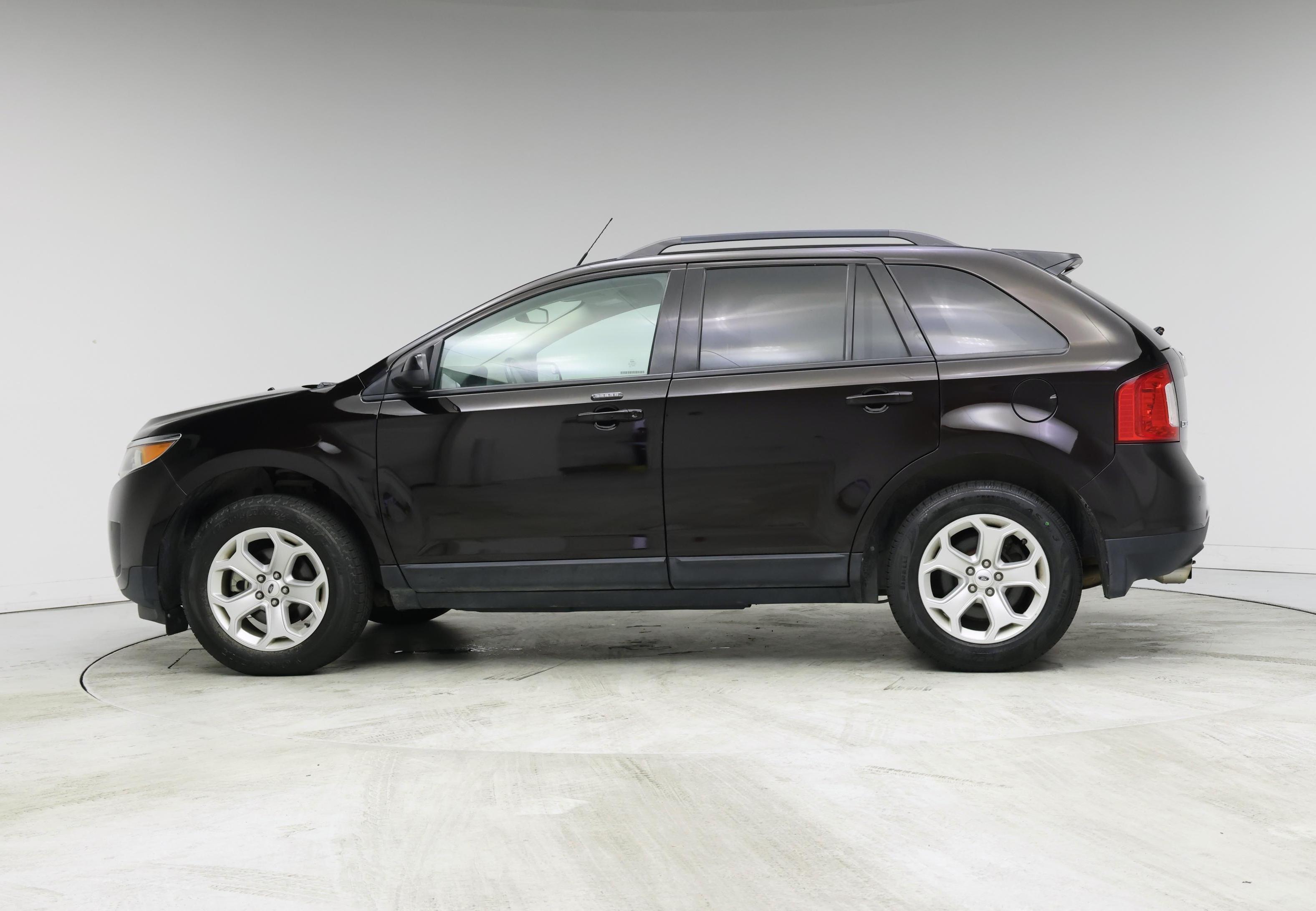 Thumbnail: 2013 Ford Edge - 3