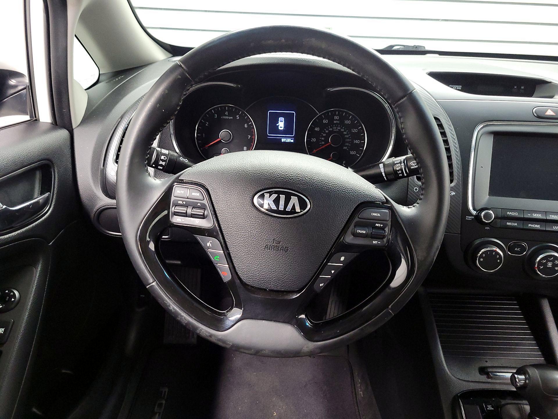 Thumbnail: 2018 Kia Forte - 10