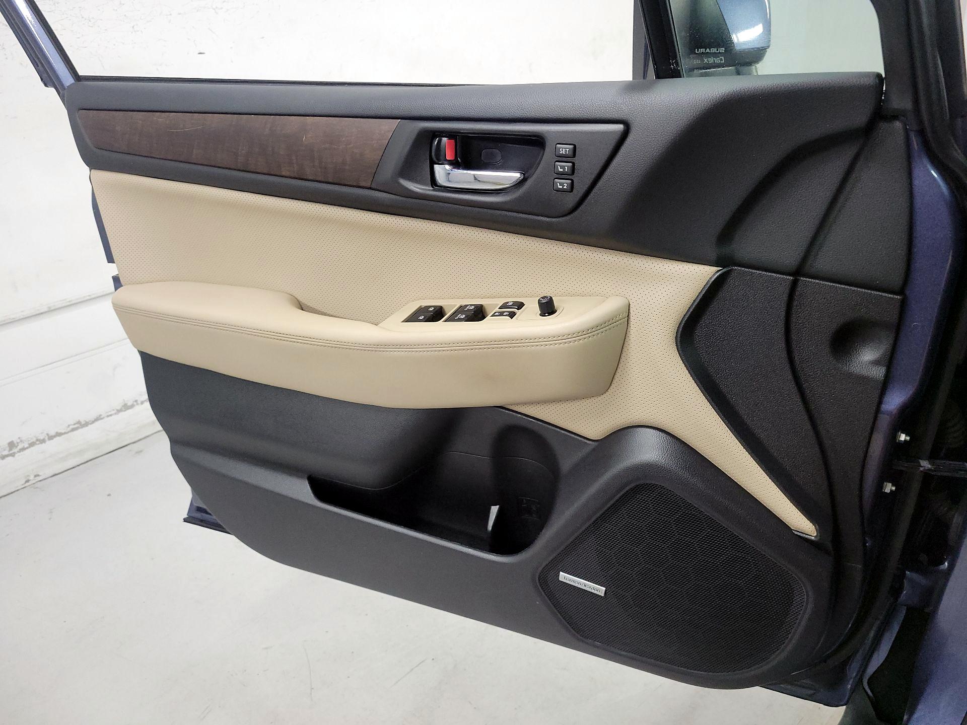 Thumbnail: 2016 Subaru Outback - 12