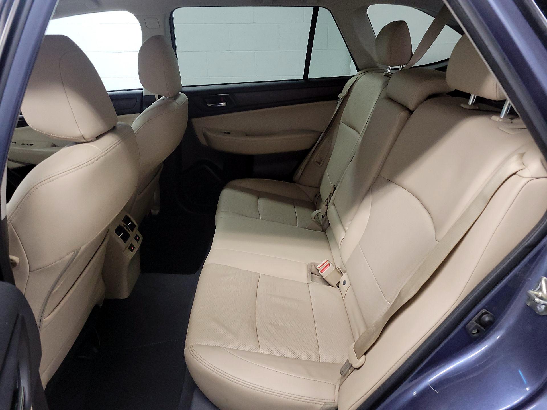 Thumbnail: 2016 Subaru Outback - 16