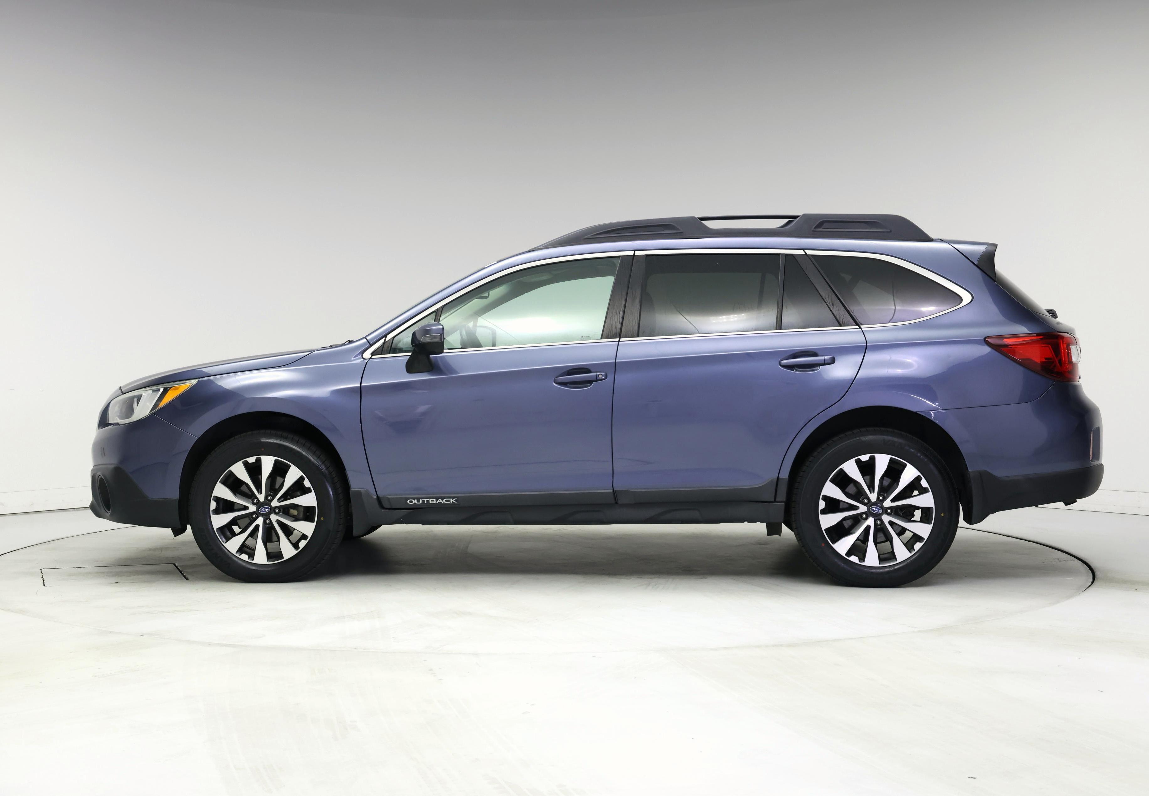 Thumbnail: 2016 Subaru Outback - 3