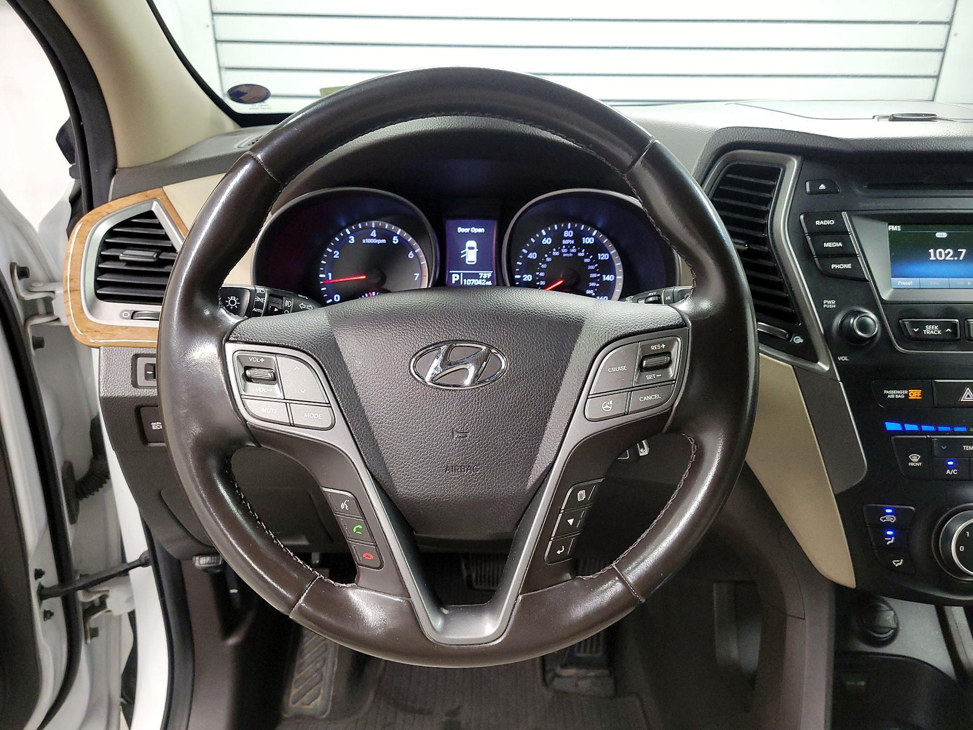 Thumbnail: 2014 Hyundai Santa Fe - 10