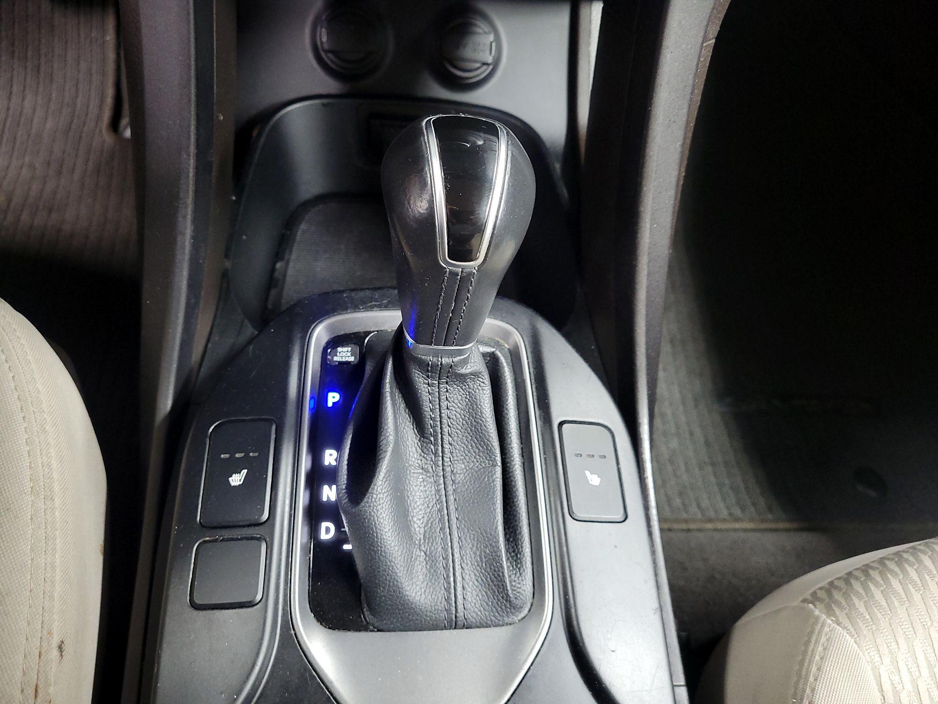 Thumbnail: 2014 Hyundai Santa Fe - 17