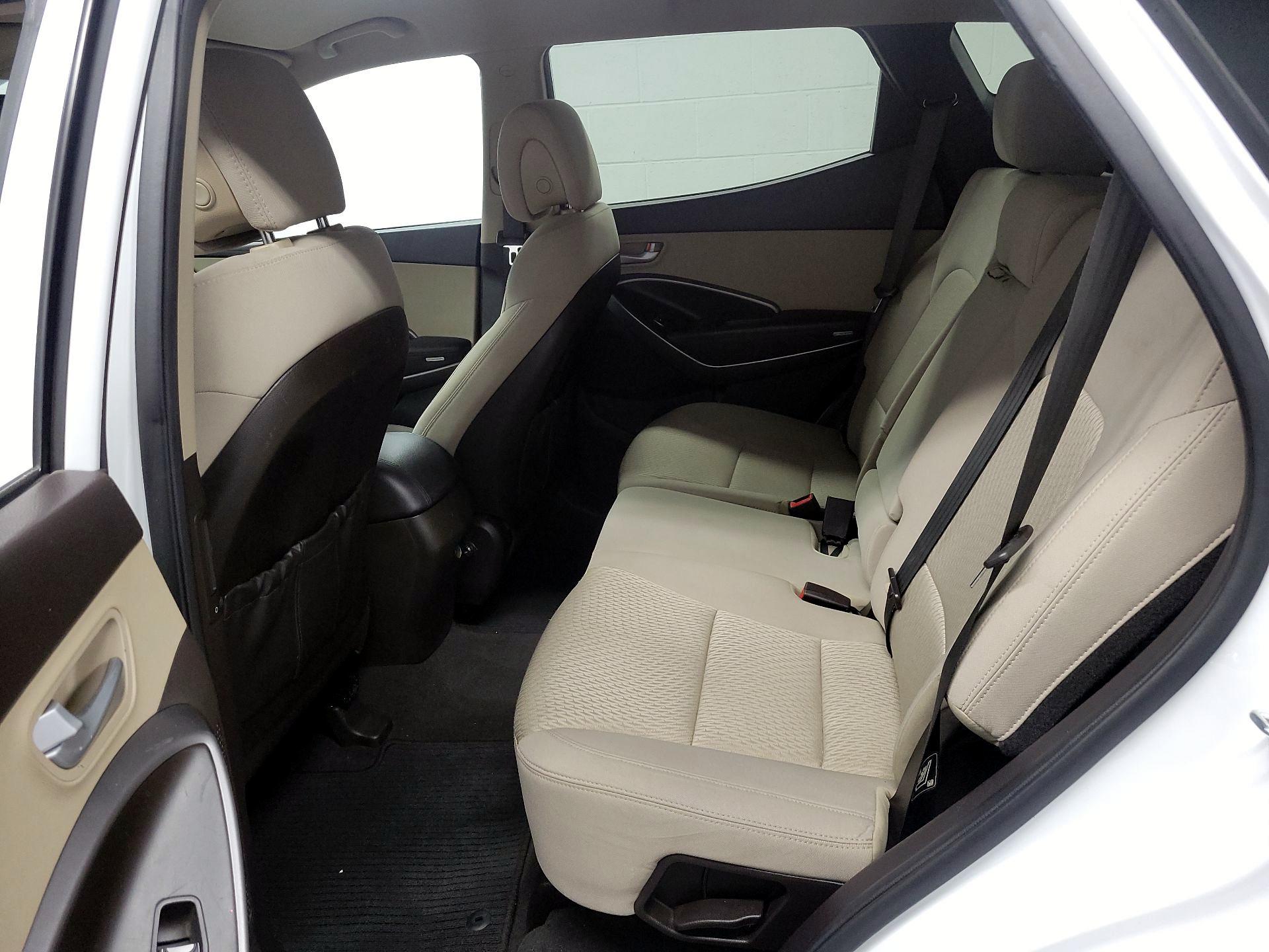 Thumbnail: 2014 Hyundai Santa Fe - 18