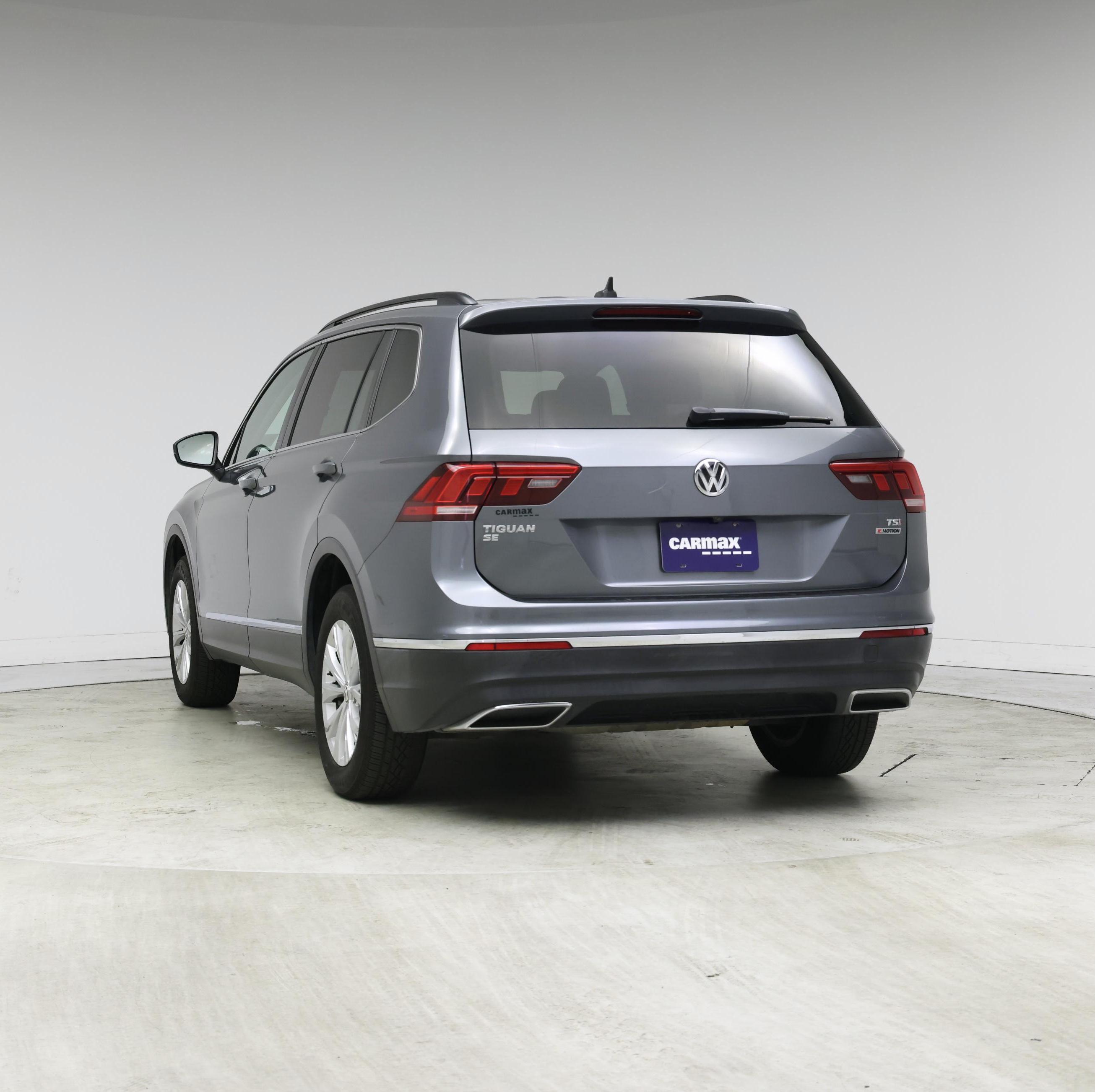 Thumbnail: 2018 Volkswagen Tiguan - 2