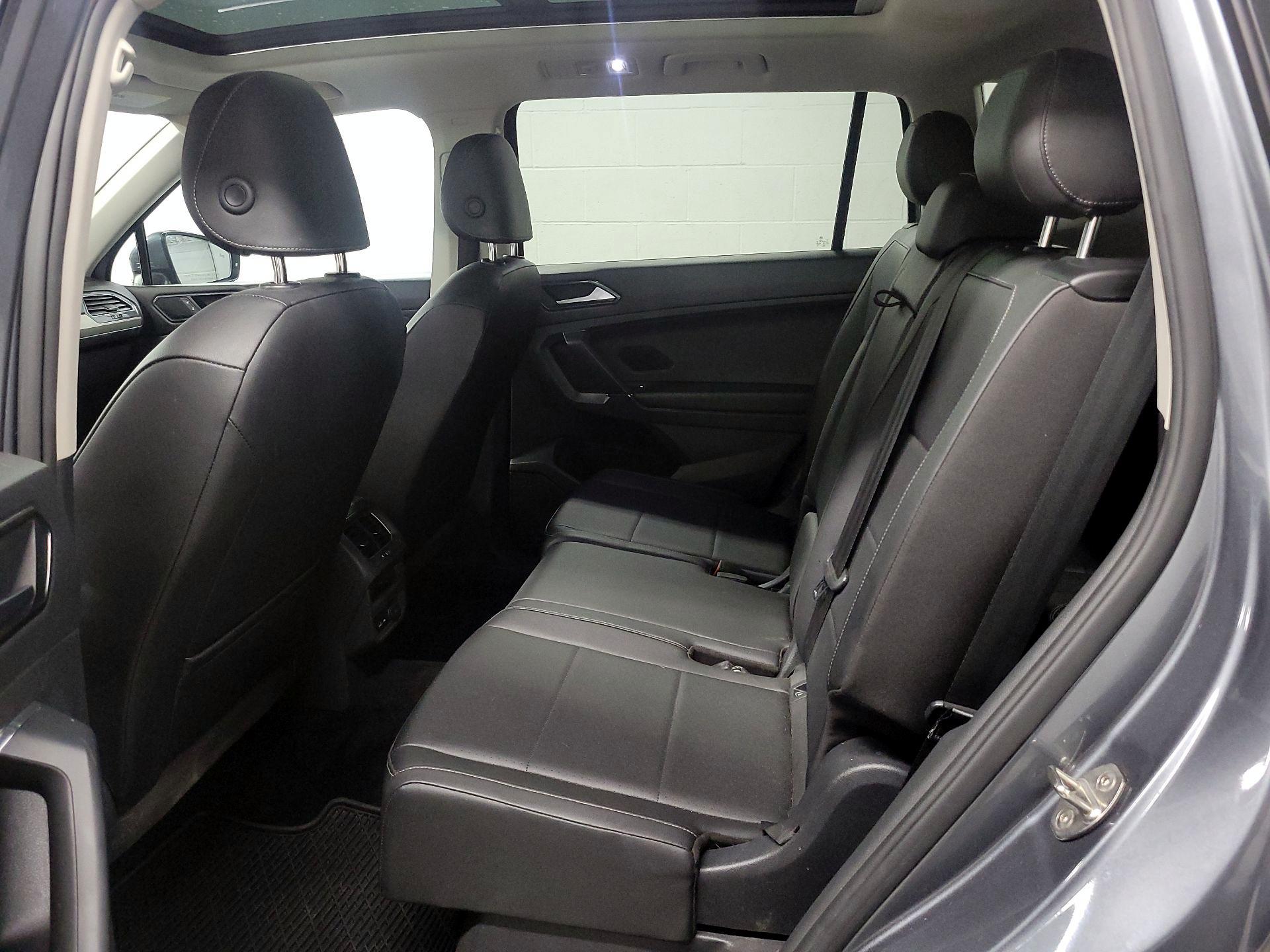 Thumbnail: 2018 Volkswagen Tiguan - 20