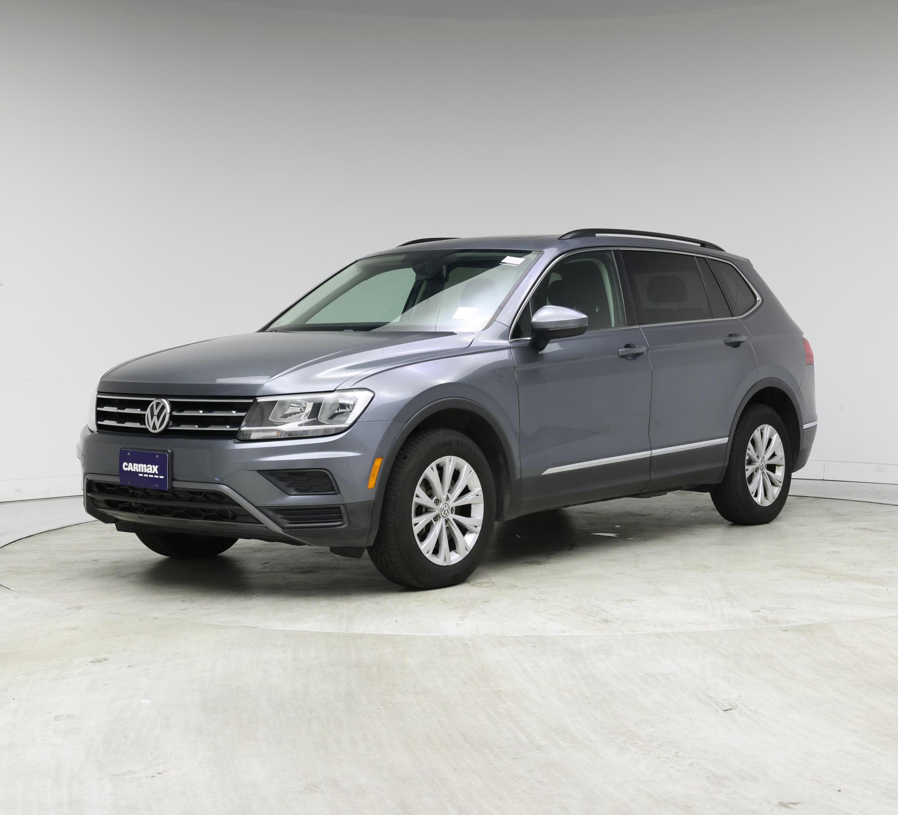 Thumbnail: 2018 Volkswagen Tiguan - 4