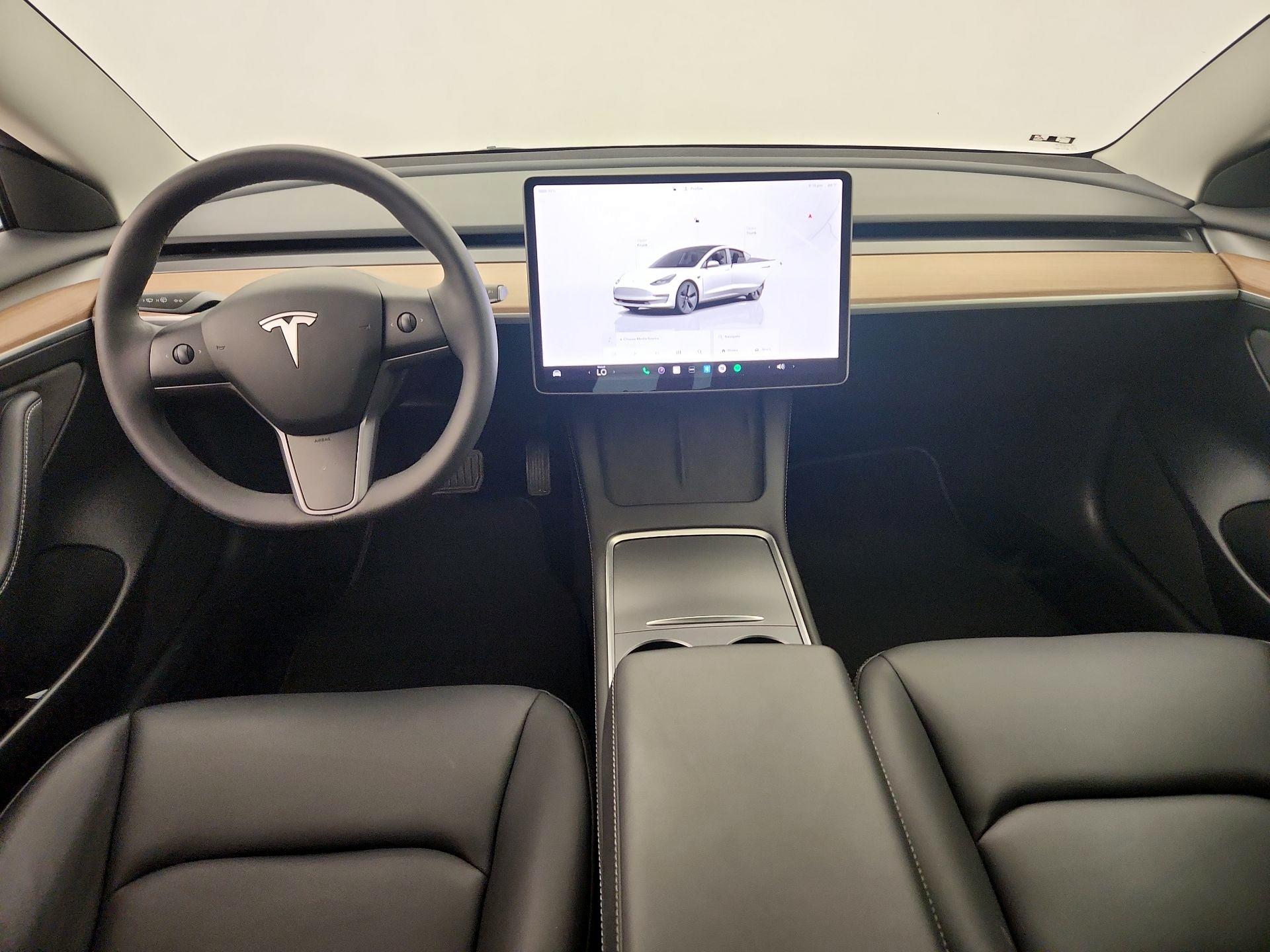 Thumbnail: 2023 Tesla Model 3 - 9
