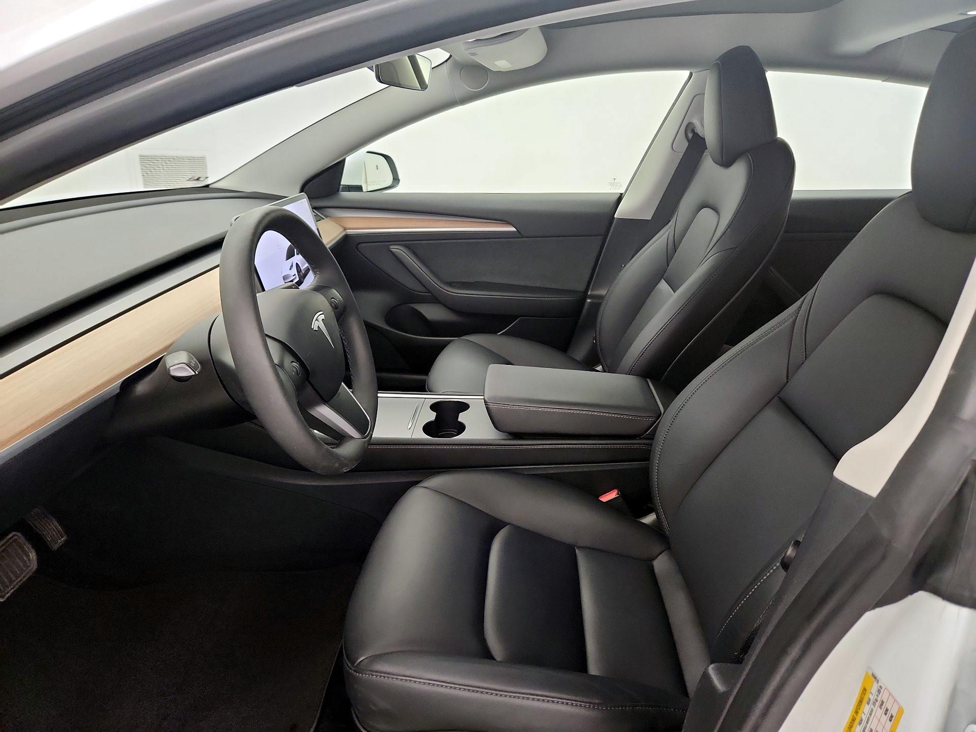 Thumbnail: 2023 Tesla Model 3 - 11