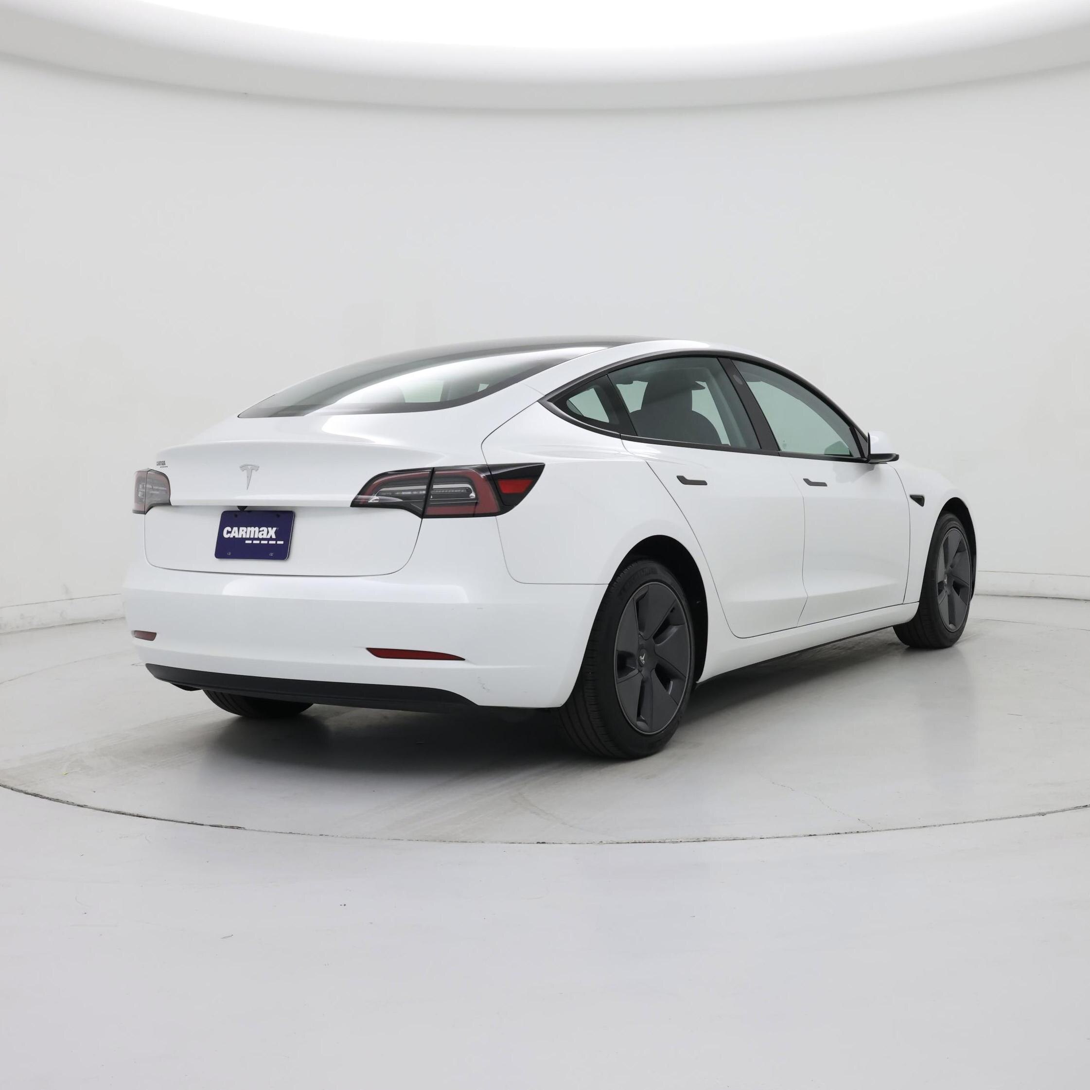 Thumbnail: 2023 Tesla Model 3 - 8