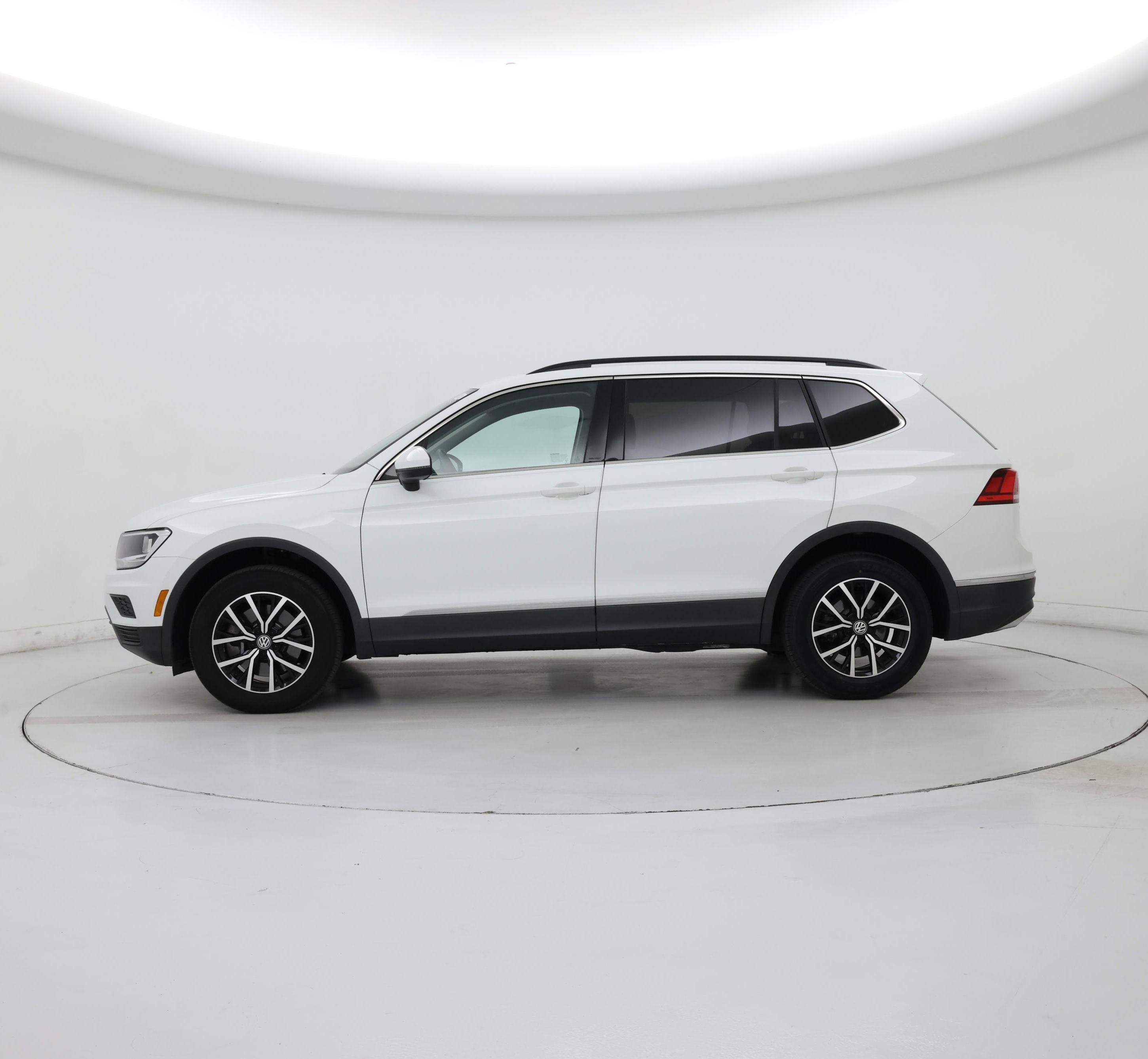 Thumbnail: 2021 Volkswagen Tiguan - 3