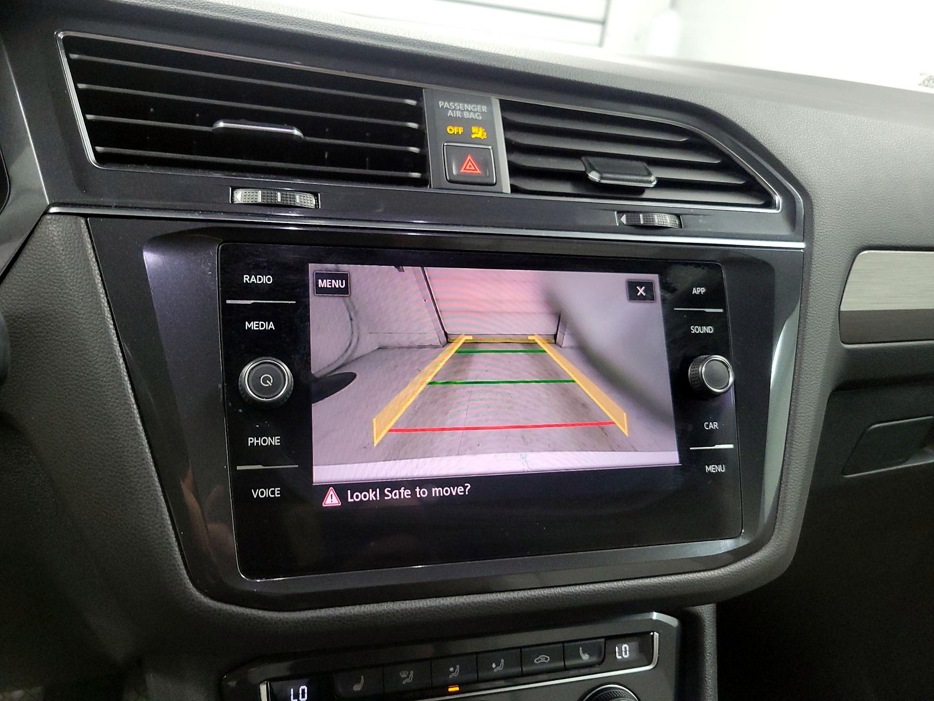 Thumbnail: 2018 Volkswagen Tiguan - 13