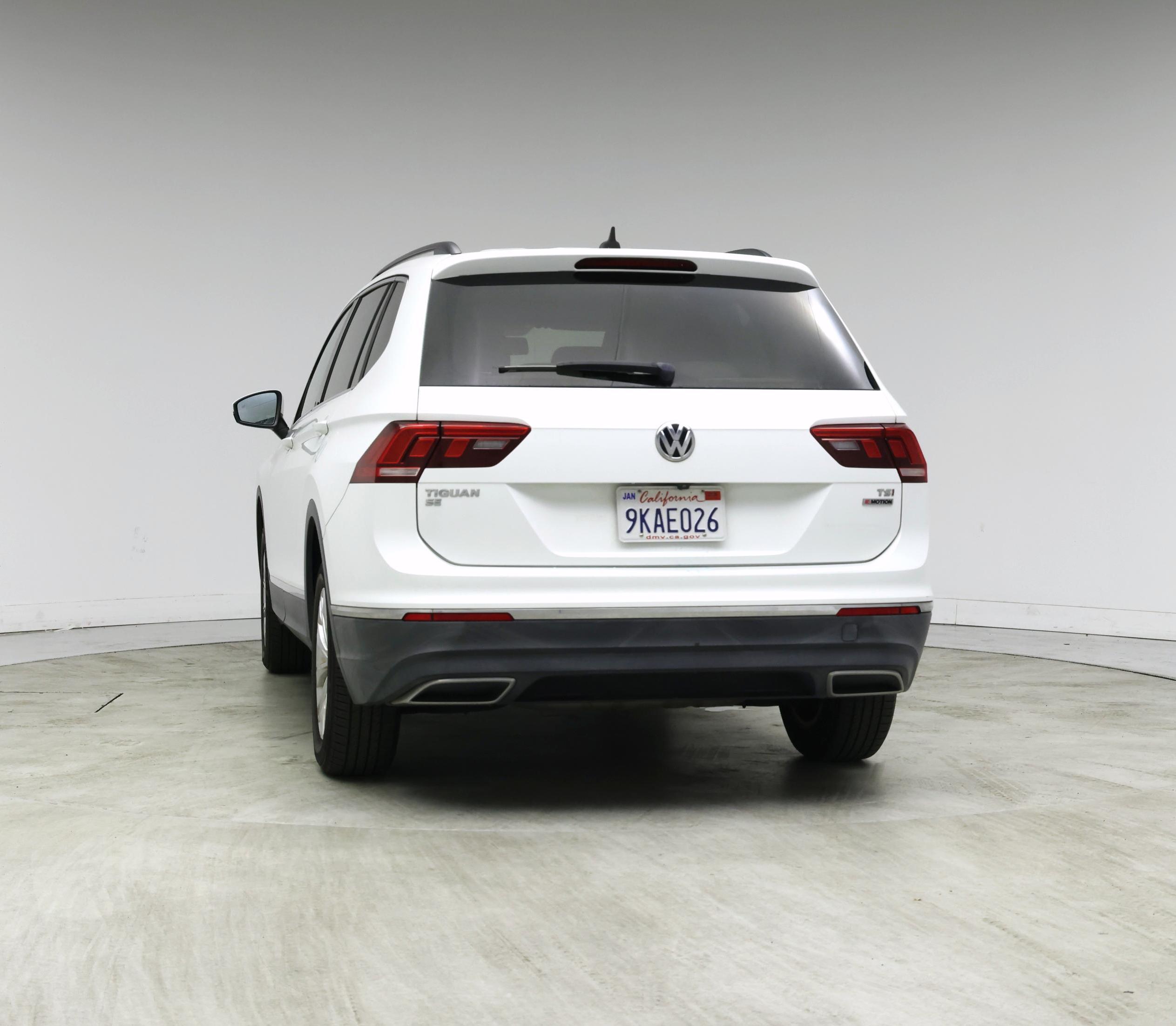 Thumbnail: 2018 Volkswagen Tiguan - 6