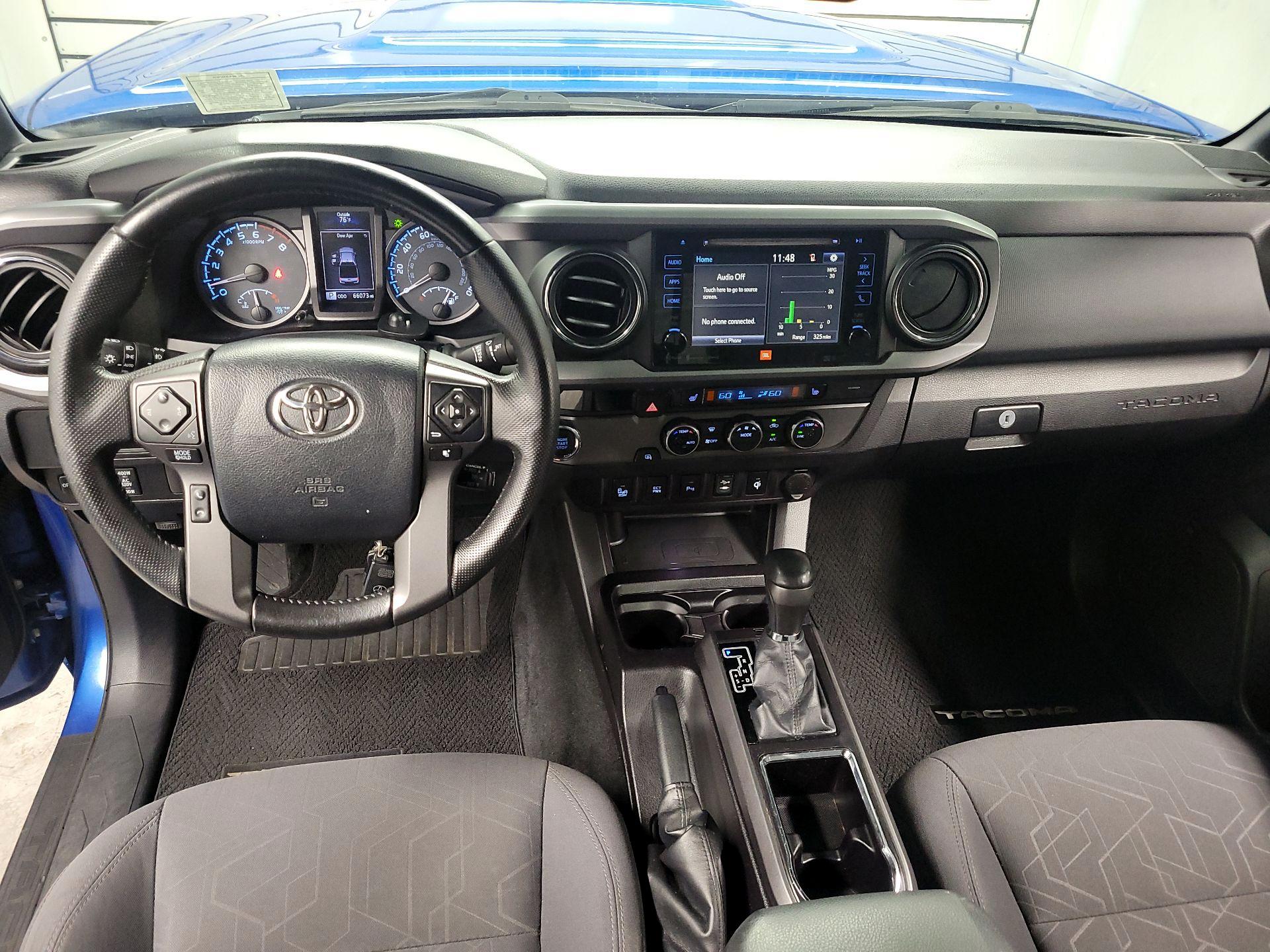 Thumbnail: 2016 Toyota Tacoma - 9