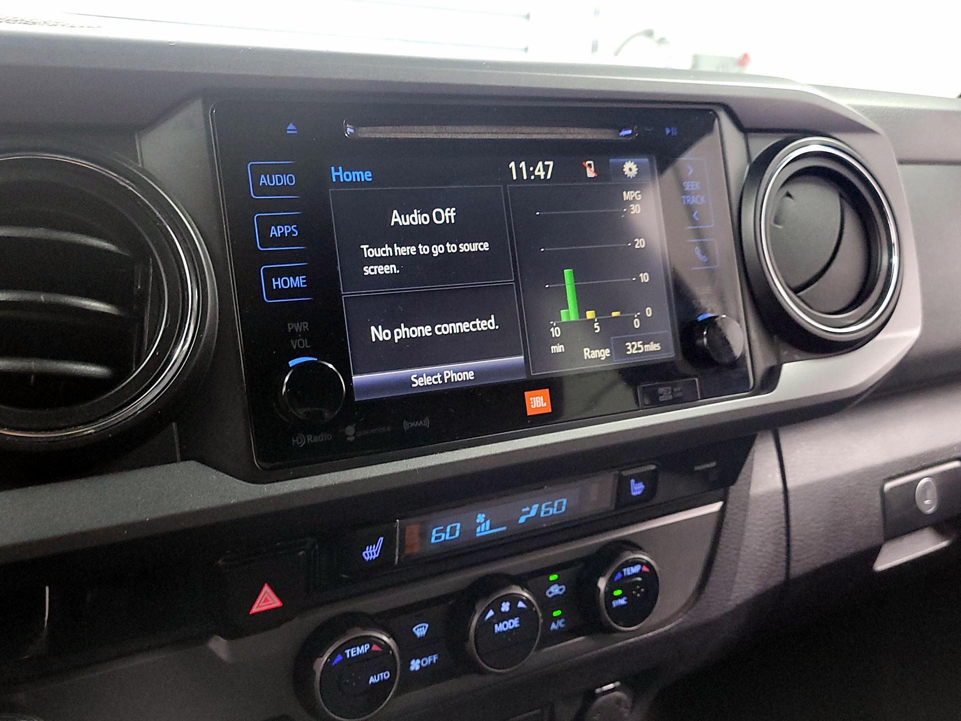 Thumbnail: 2016 Toyota Tacoma - 15