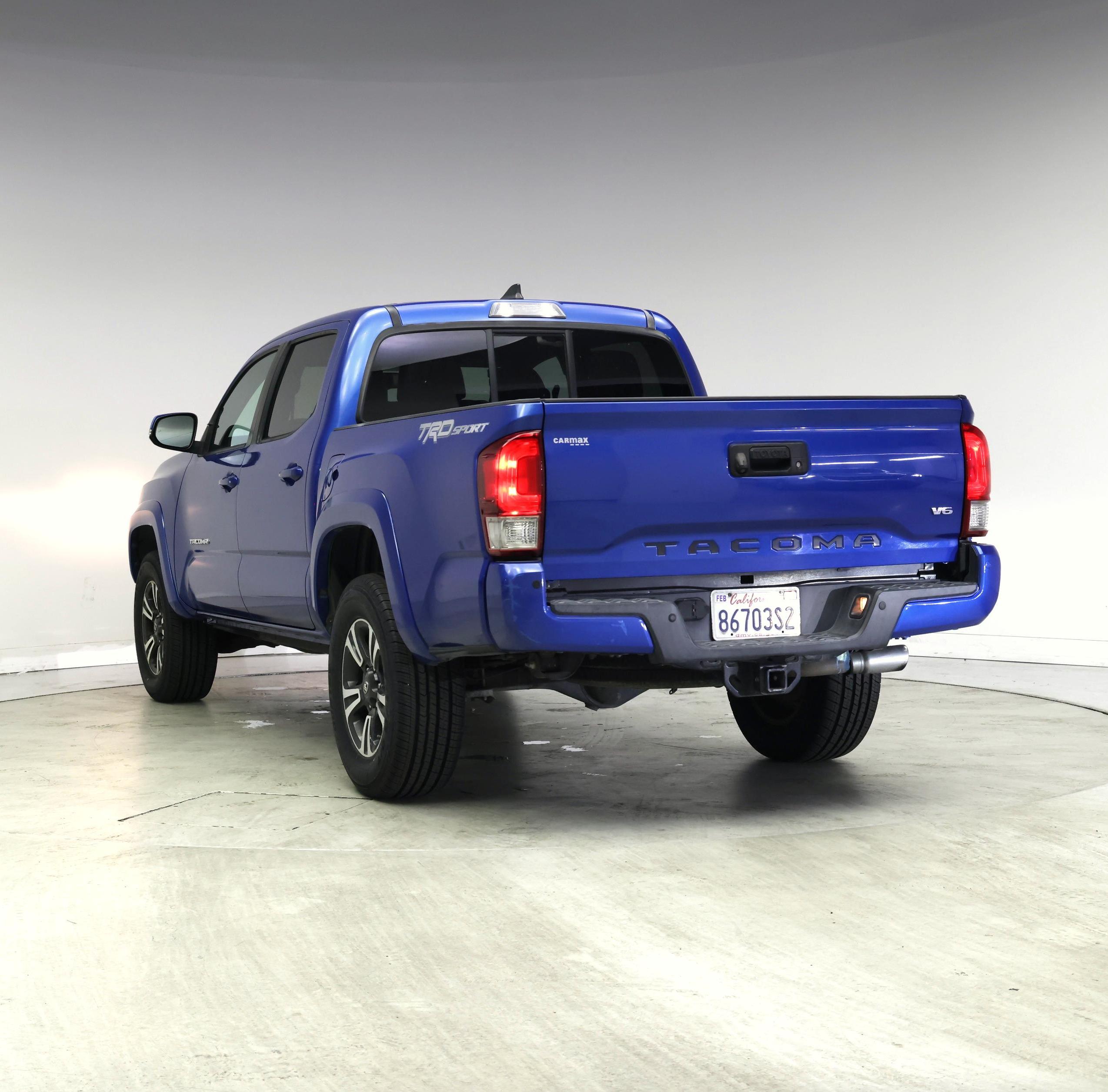 Thumbnail: 2016 Toyota Tacoma - 2