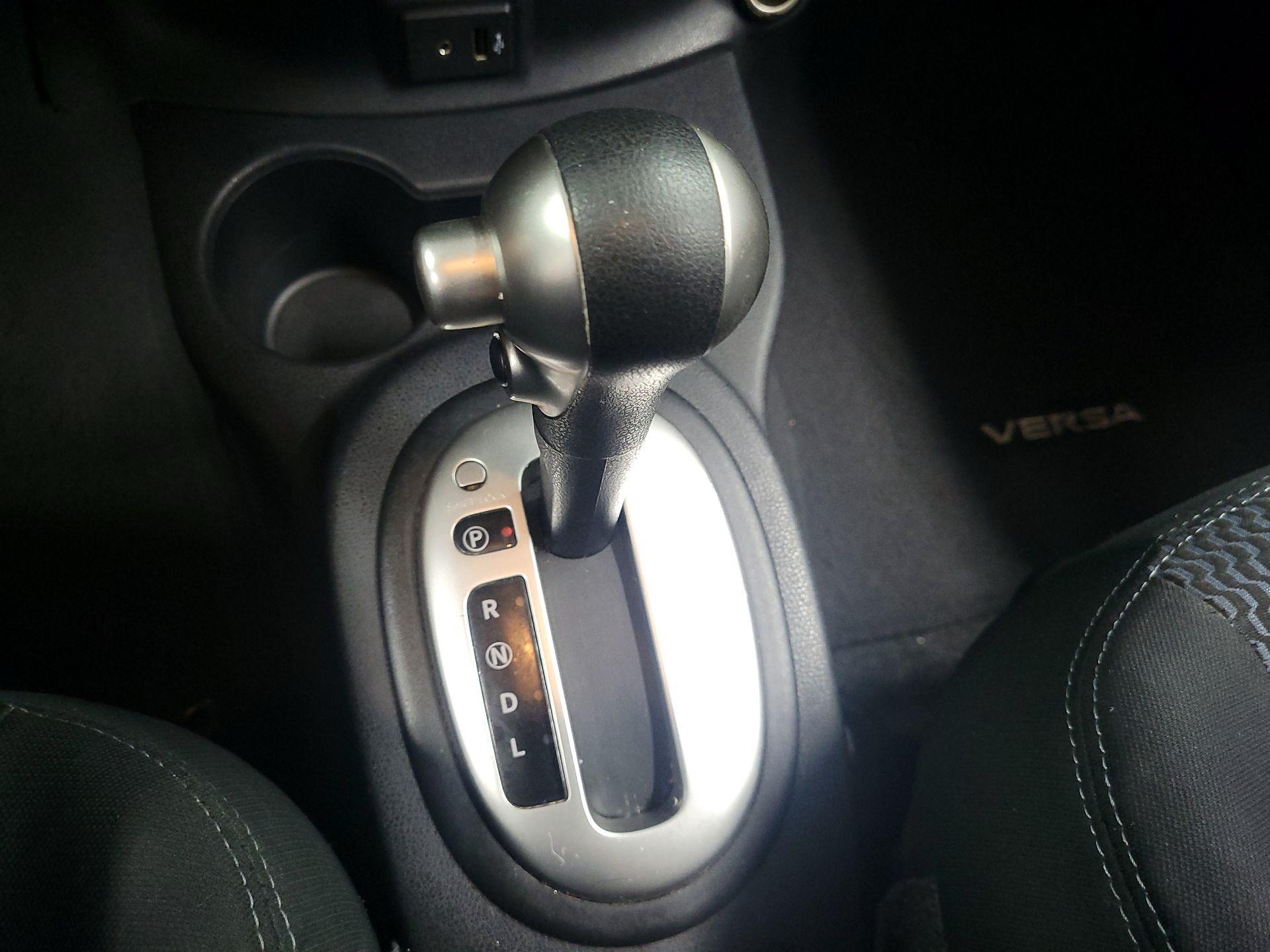 Thumbnail: 2017 Nissan Versa Note - 15