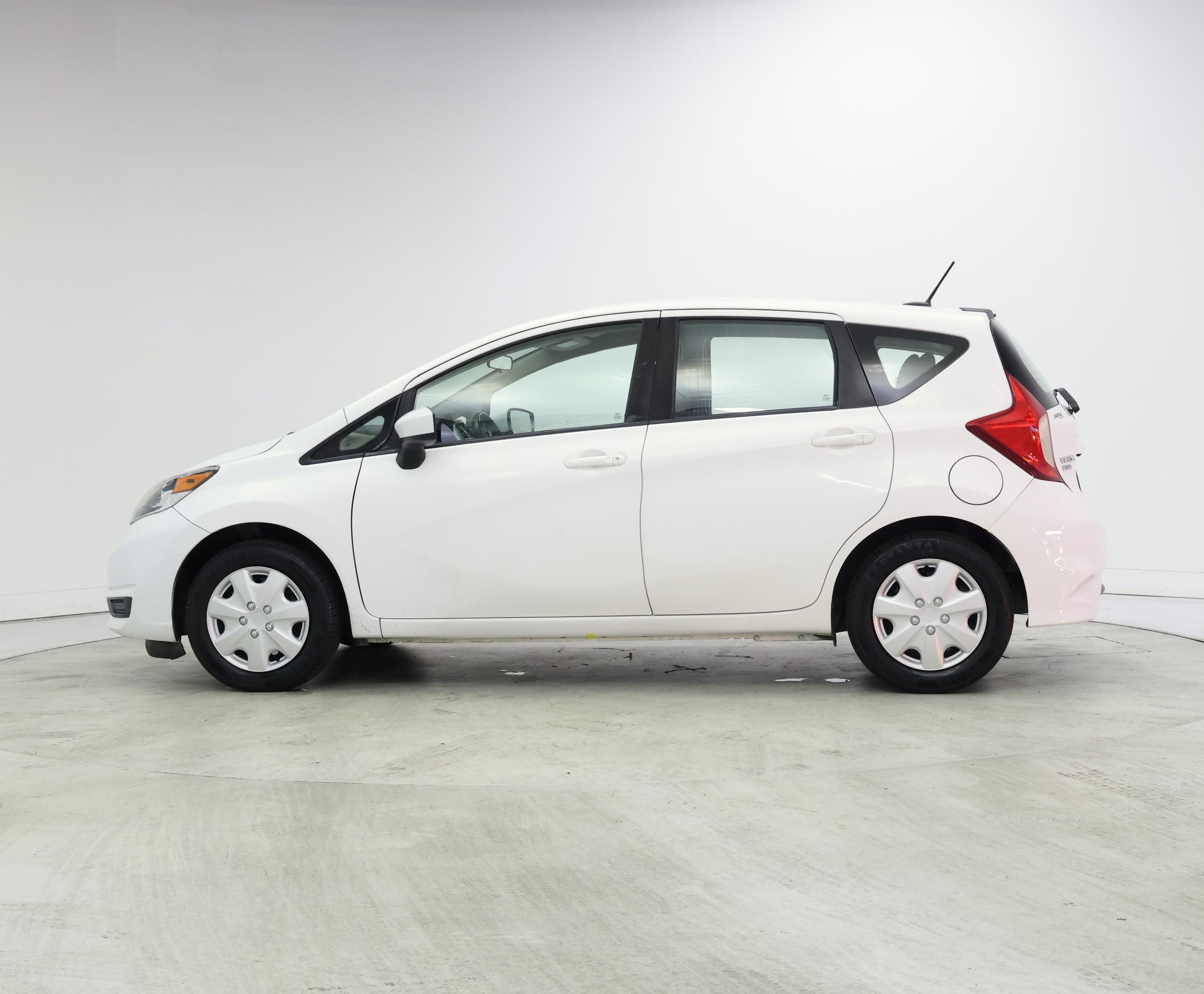 Thumbnail: 2017 Nissan Versa Note - 3
