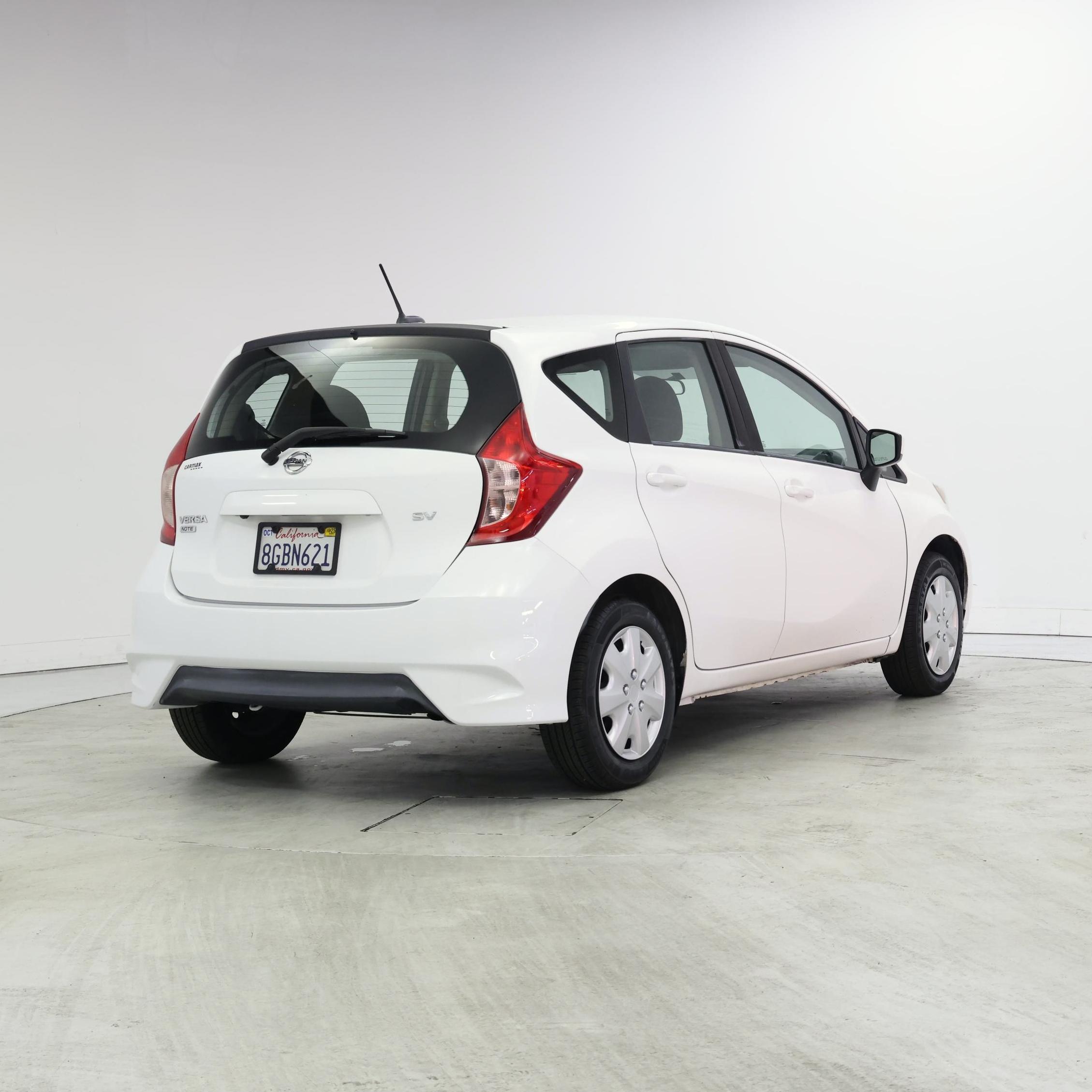 Thumbnail: 2017 Nissan Versa Note - 8