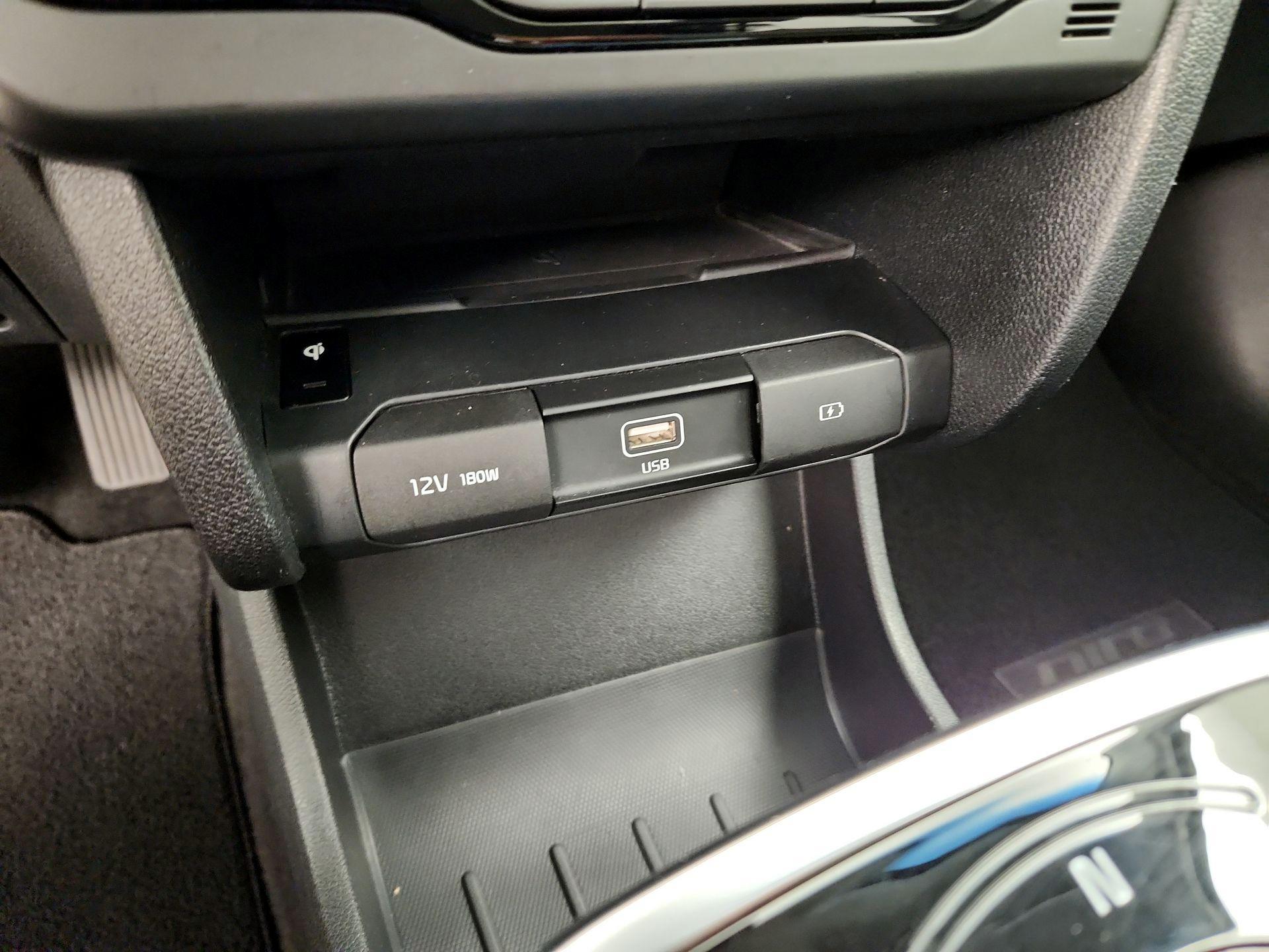 Thumbnail: 2019 Kia Niro - 19