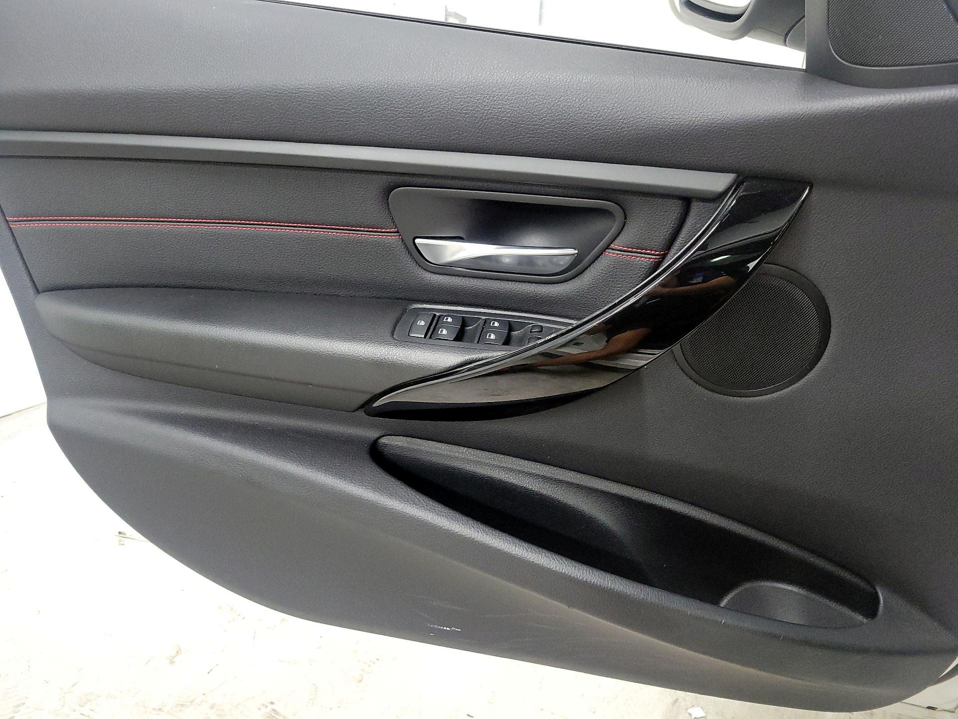 Thumbnail: 2014 BMW 3 Series - 12