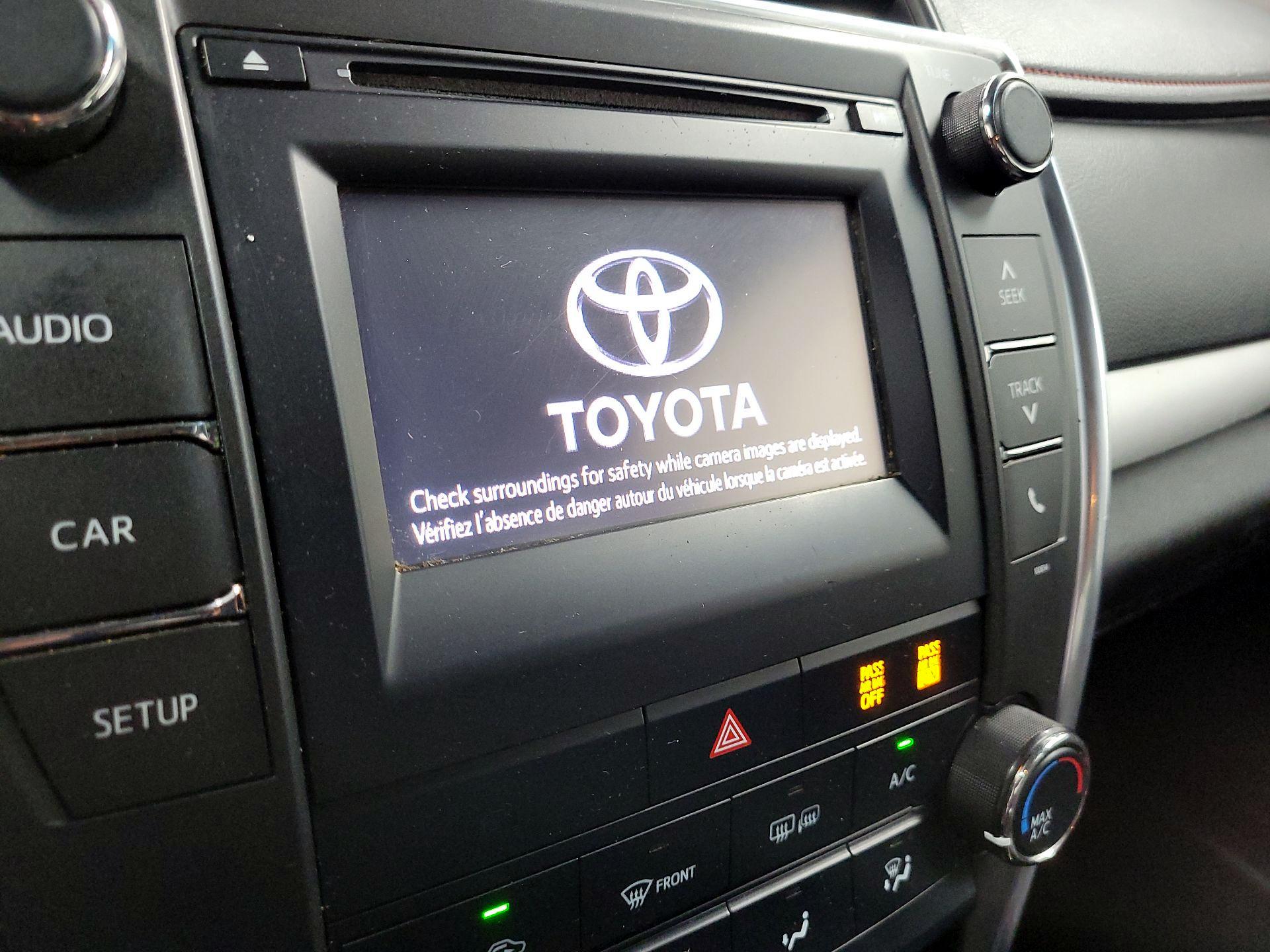 Thumbnail: 2016 Toyota Camry - 13