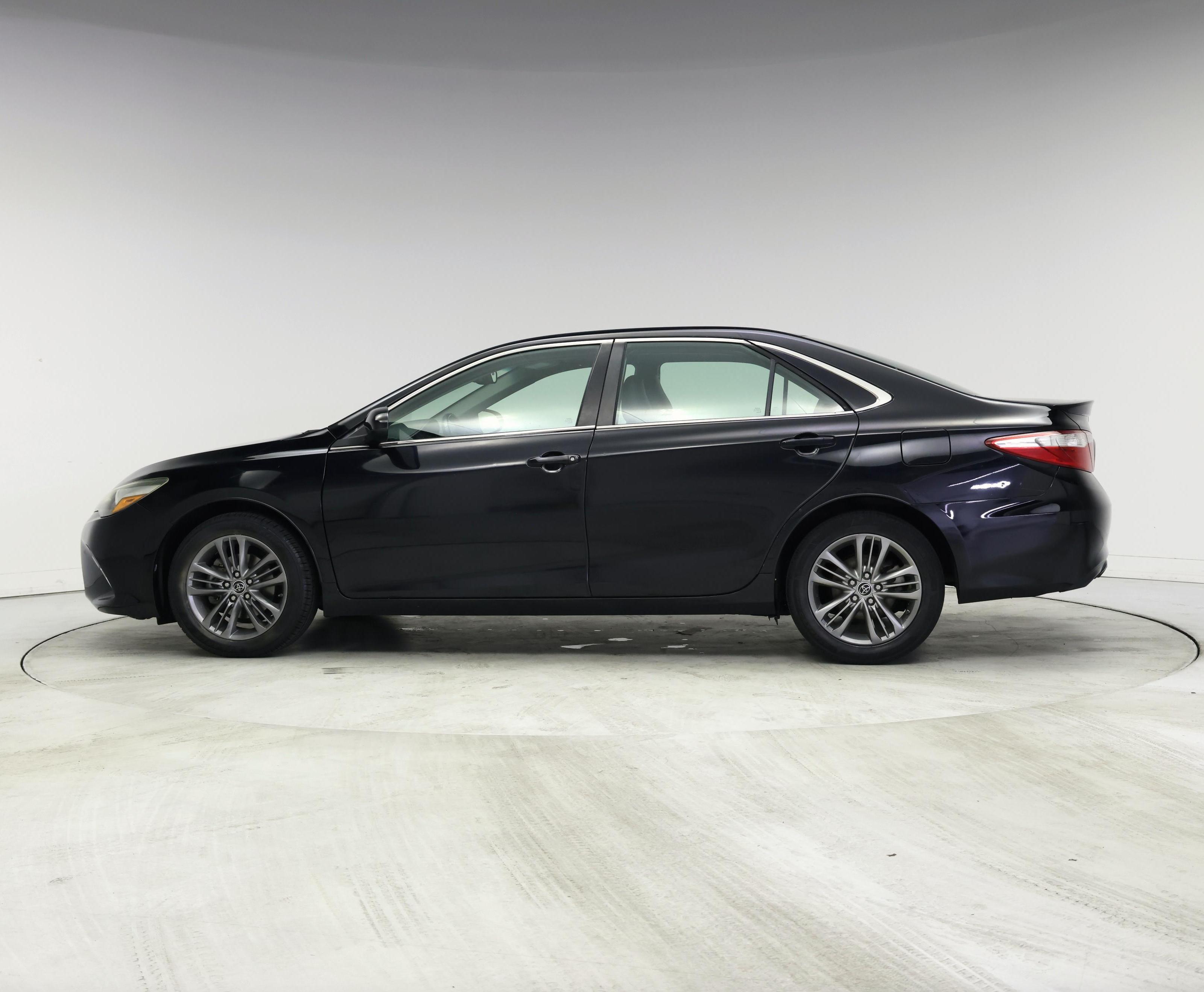 Thumbnail: 2016 Toyota Camry - 3