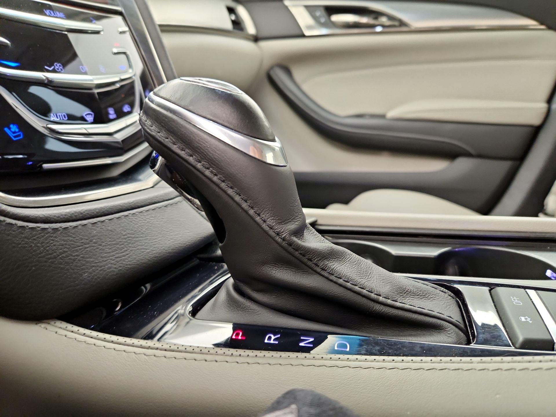 Thumbnail: 2019 Cadillac CTS - 17
