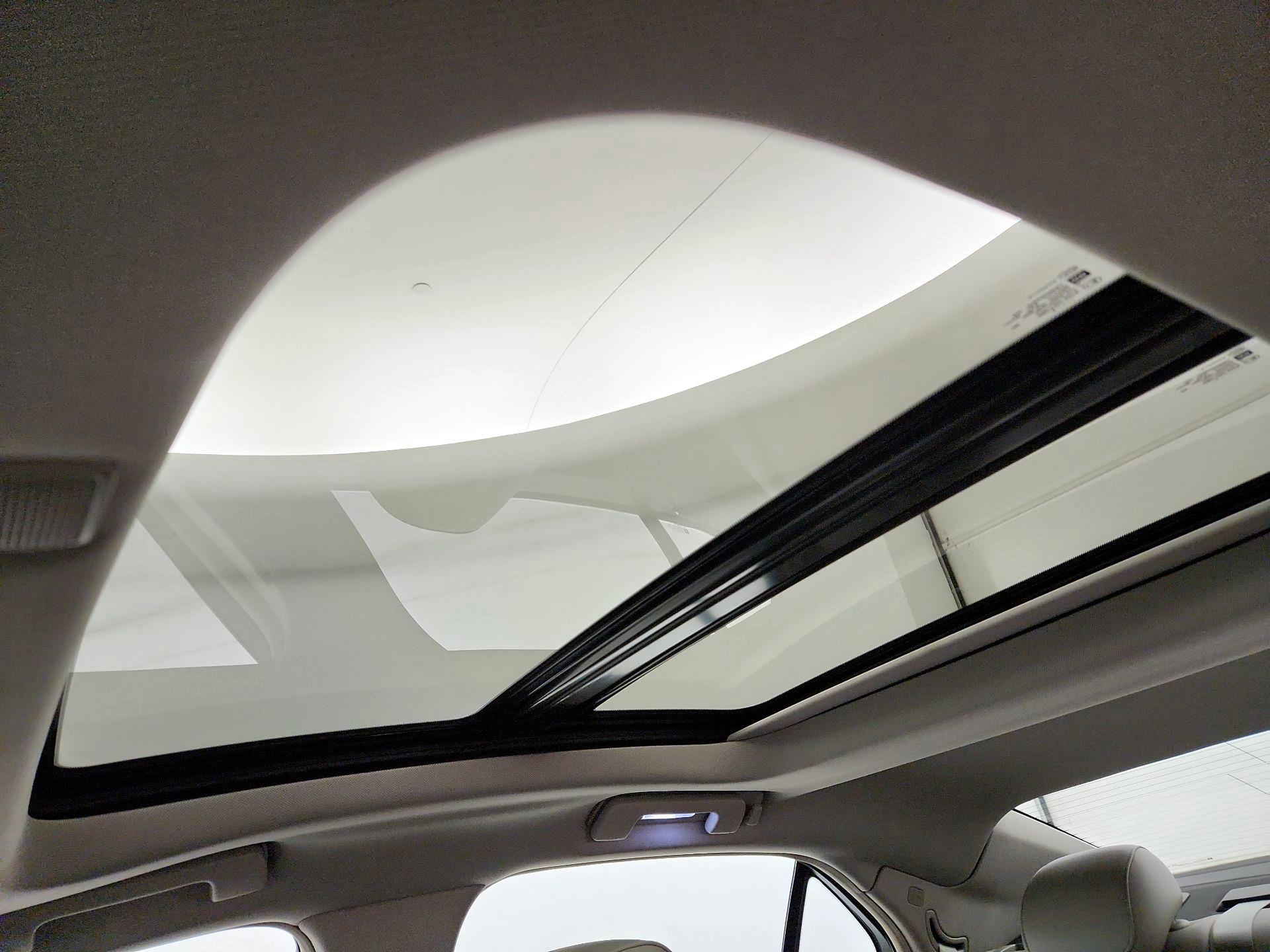 Thumbnail: 2019 Cadillac CTS - 19