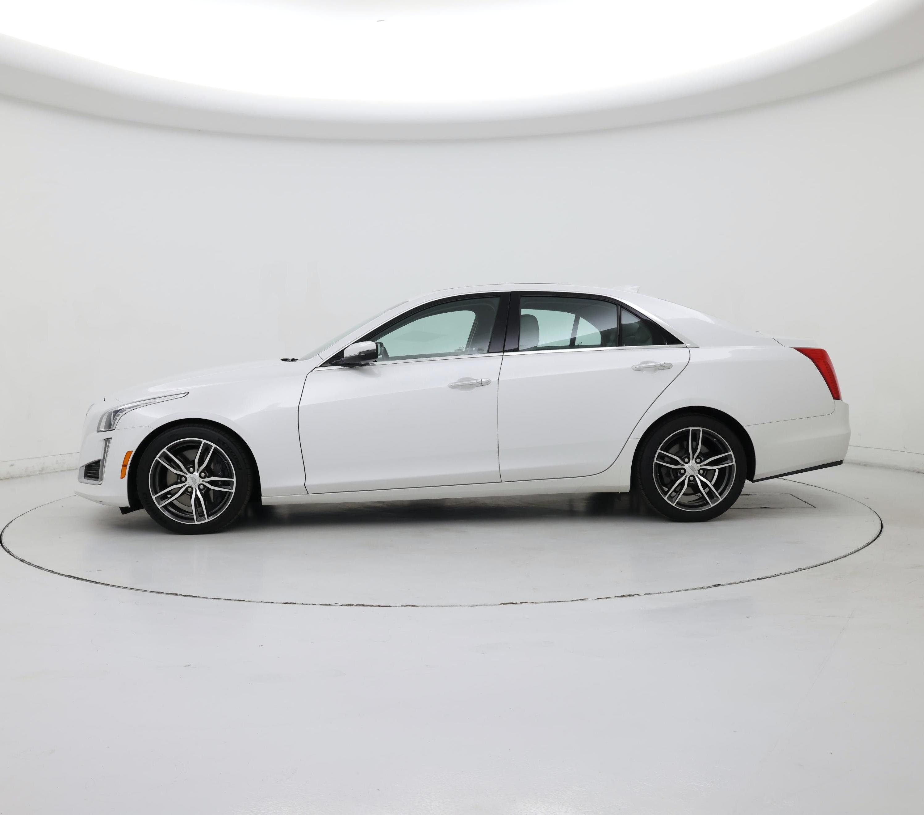 Thumbnail: 2019 Cadillac CTS - 3