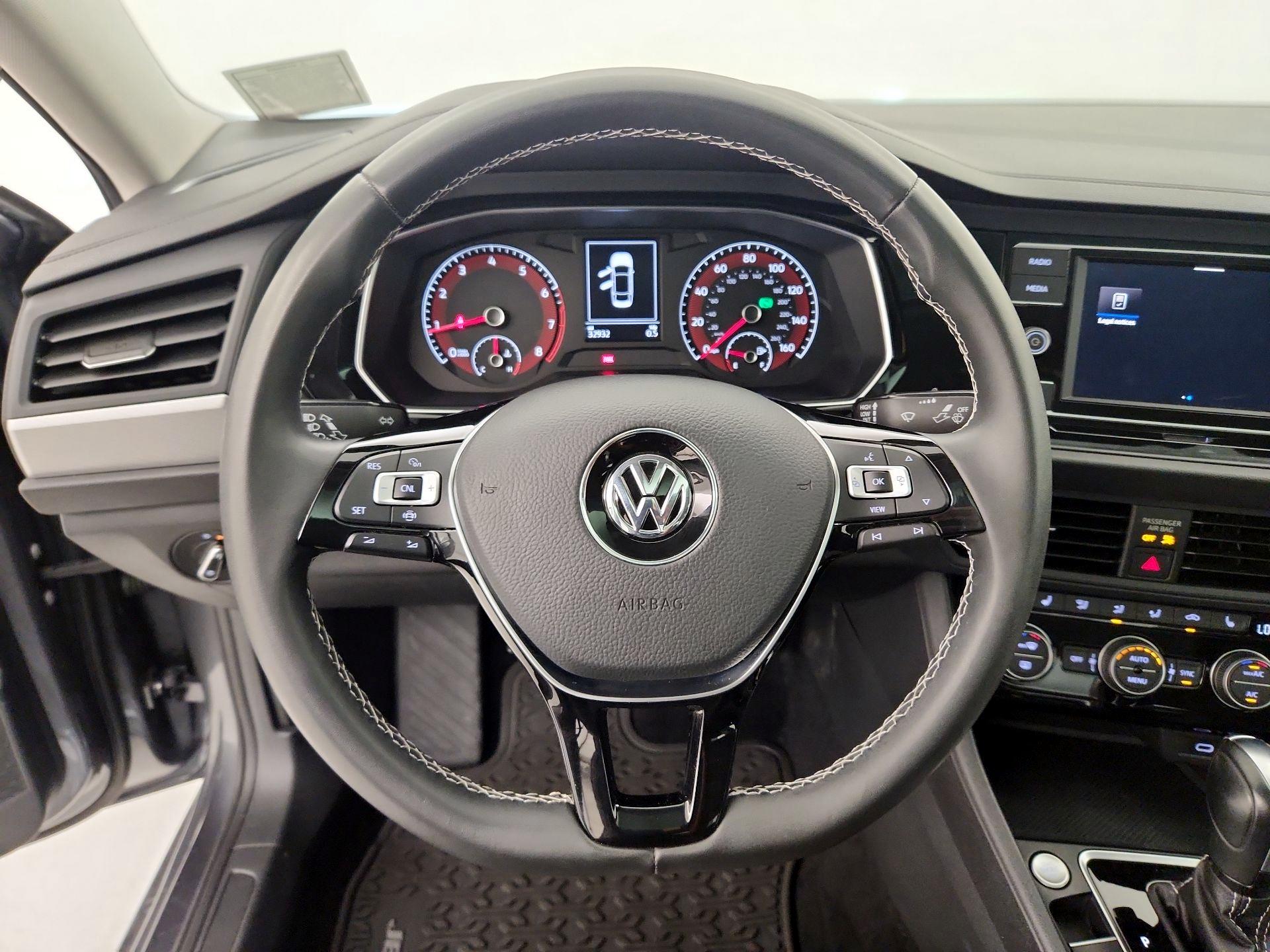 Thumbnail: 2021 Volkswagen Jetta - 10