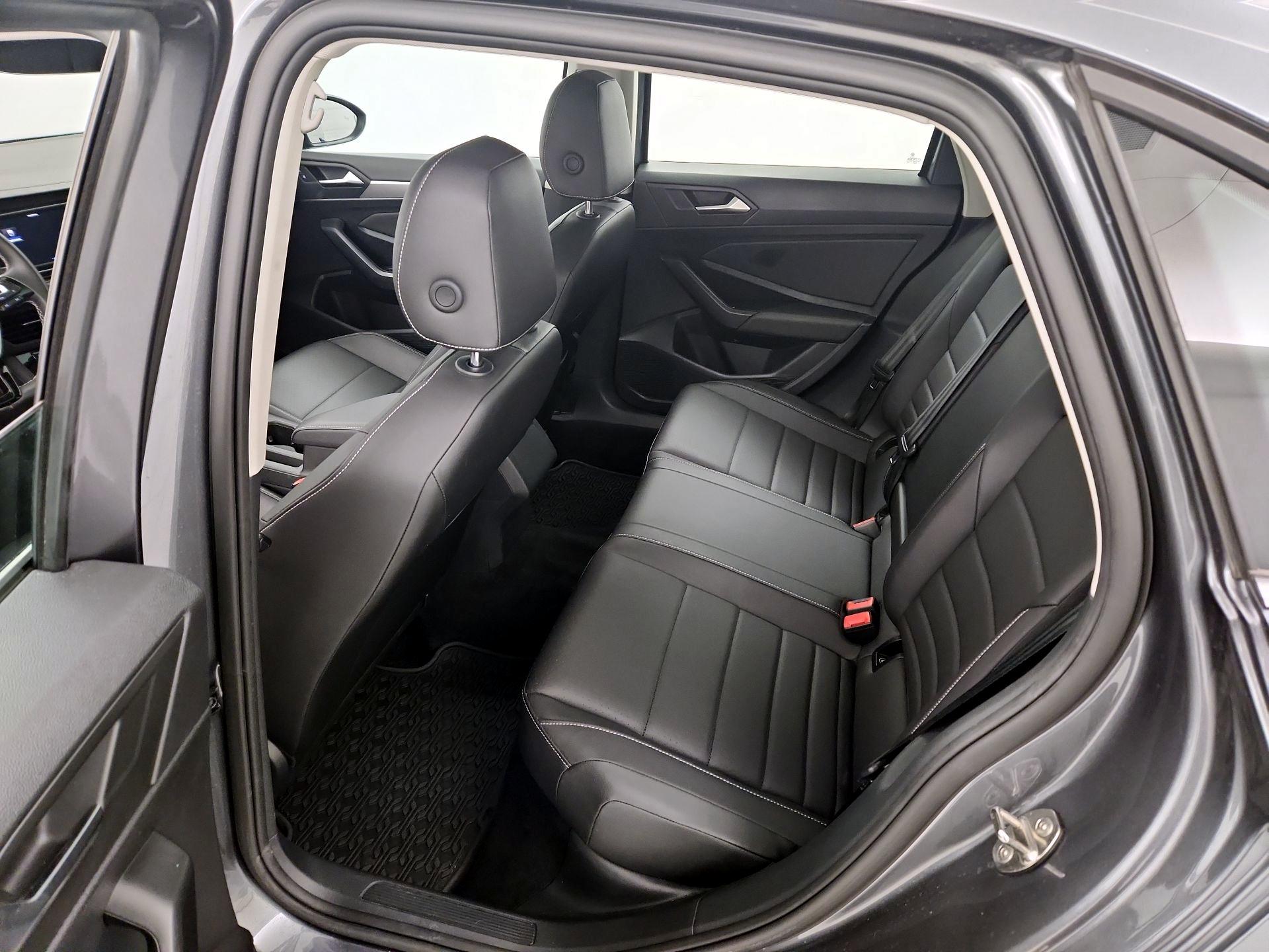Thumbnail: 2021 Volkswagen Jetta - 20