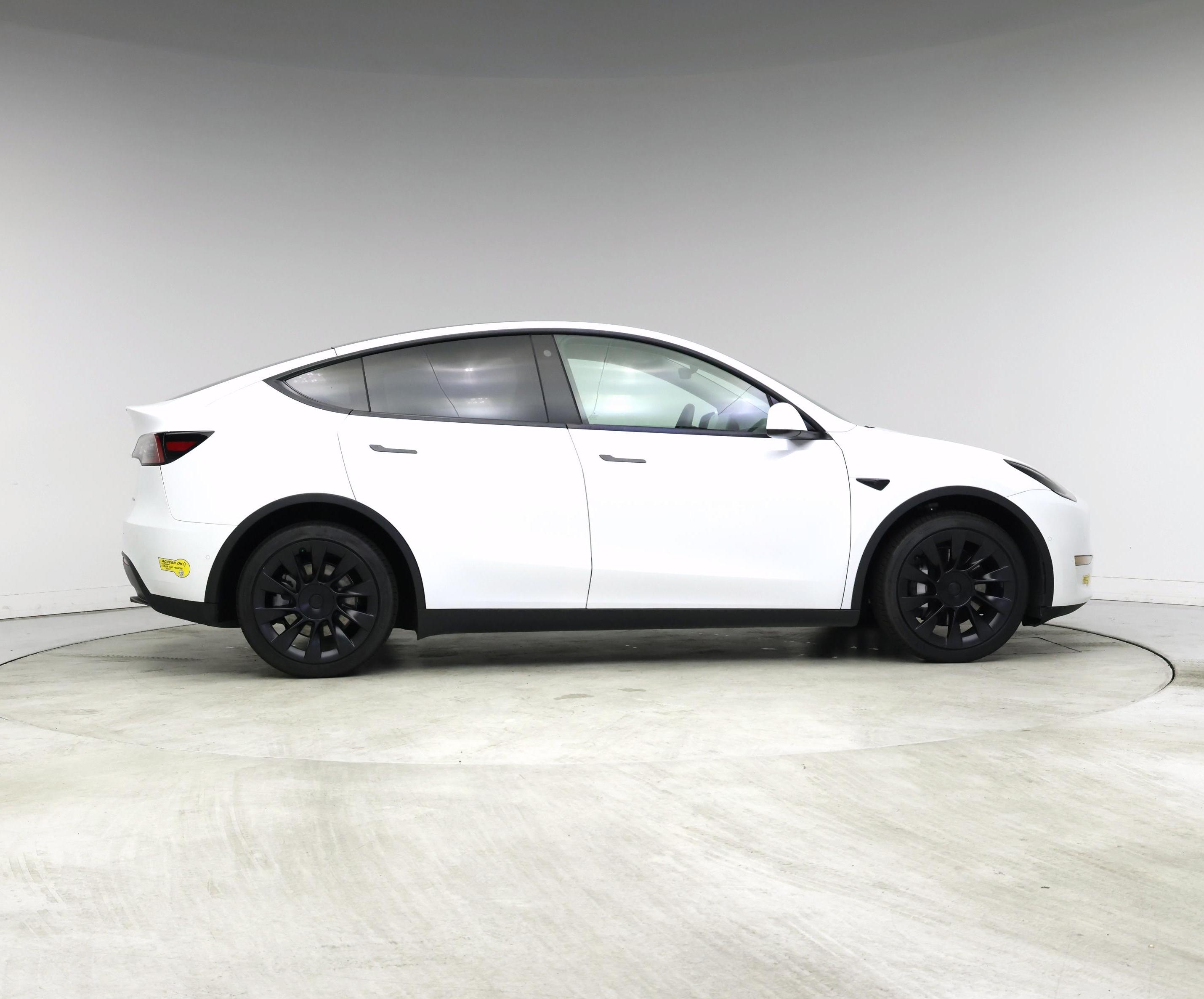 Thumbnail: 2022 Tesla Model Y - 7