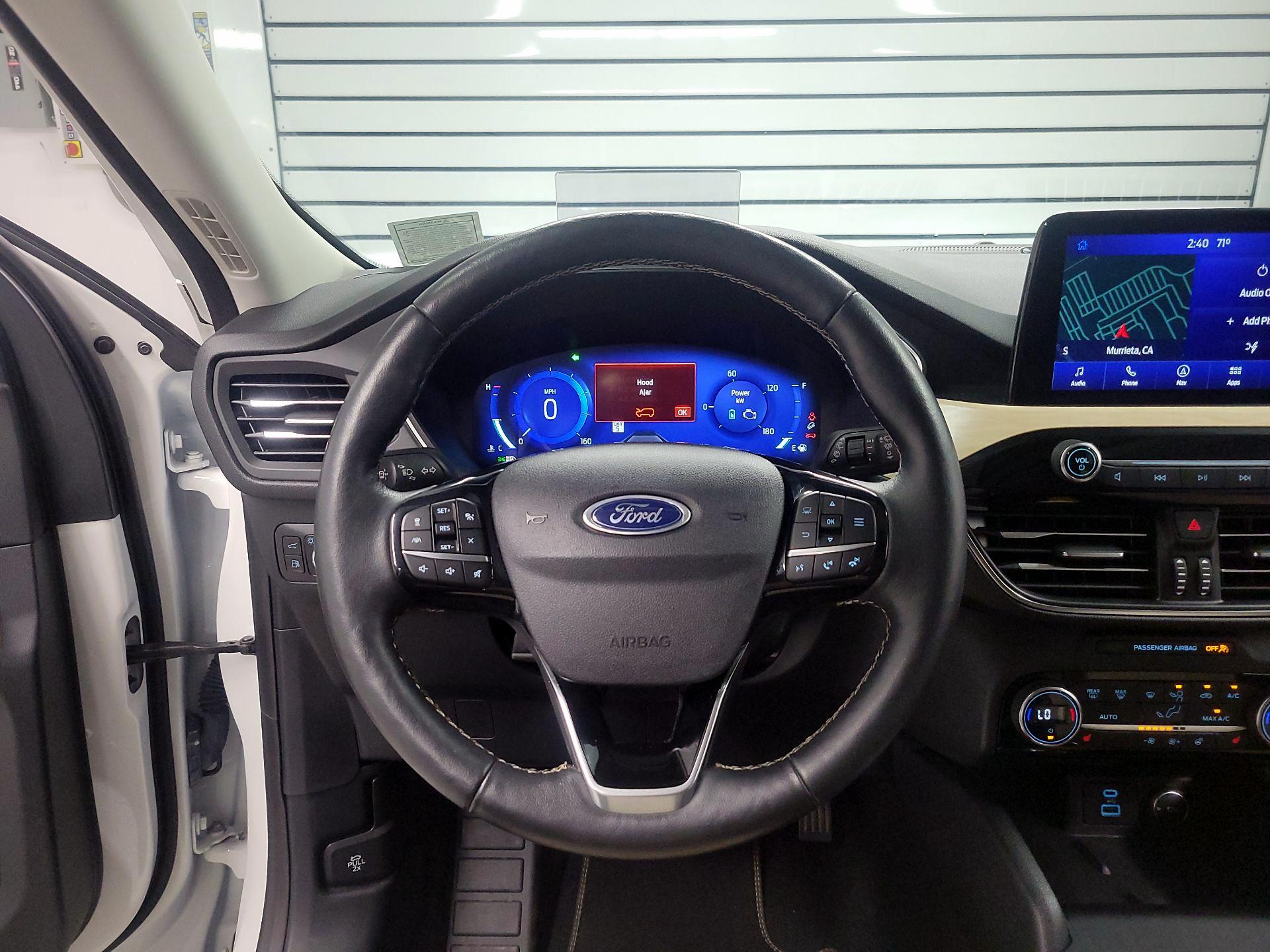 Thumbnail: 2021 Ford Escape - 10