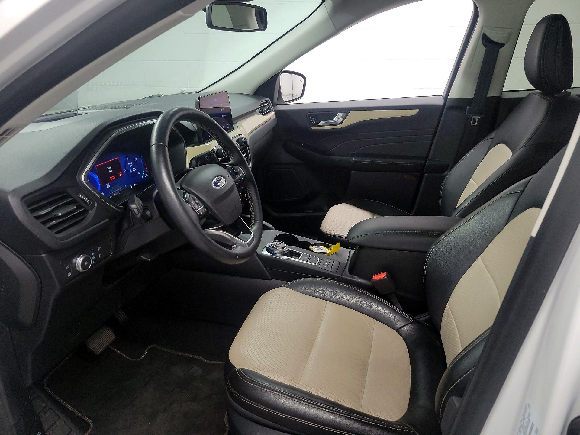 Thumbnail: 2021 Ford Escape - 11