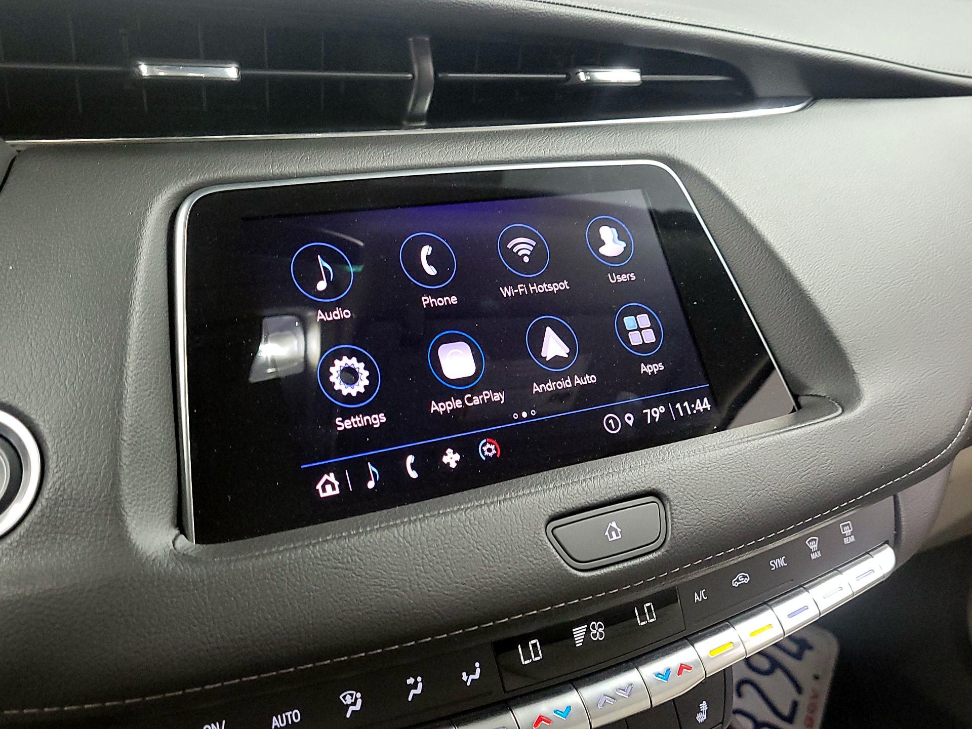 Thumbnail: 2022 Cadillac XT4 - 15