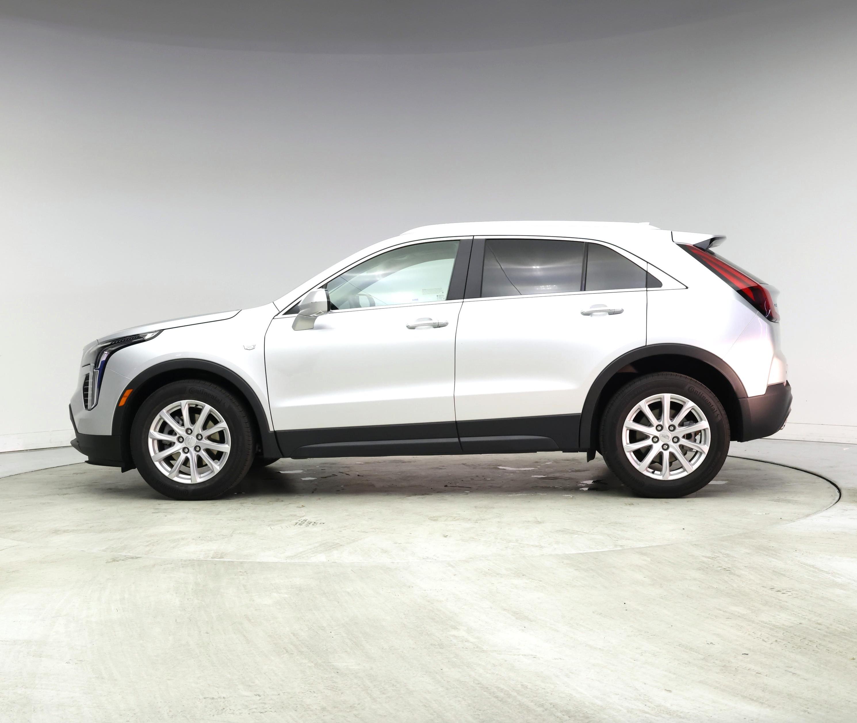 Thumbnail: 2022 Cadillac XT4 - 3