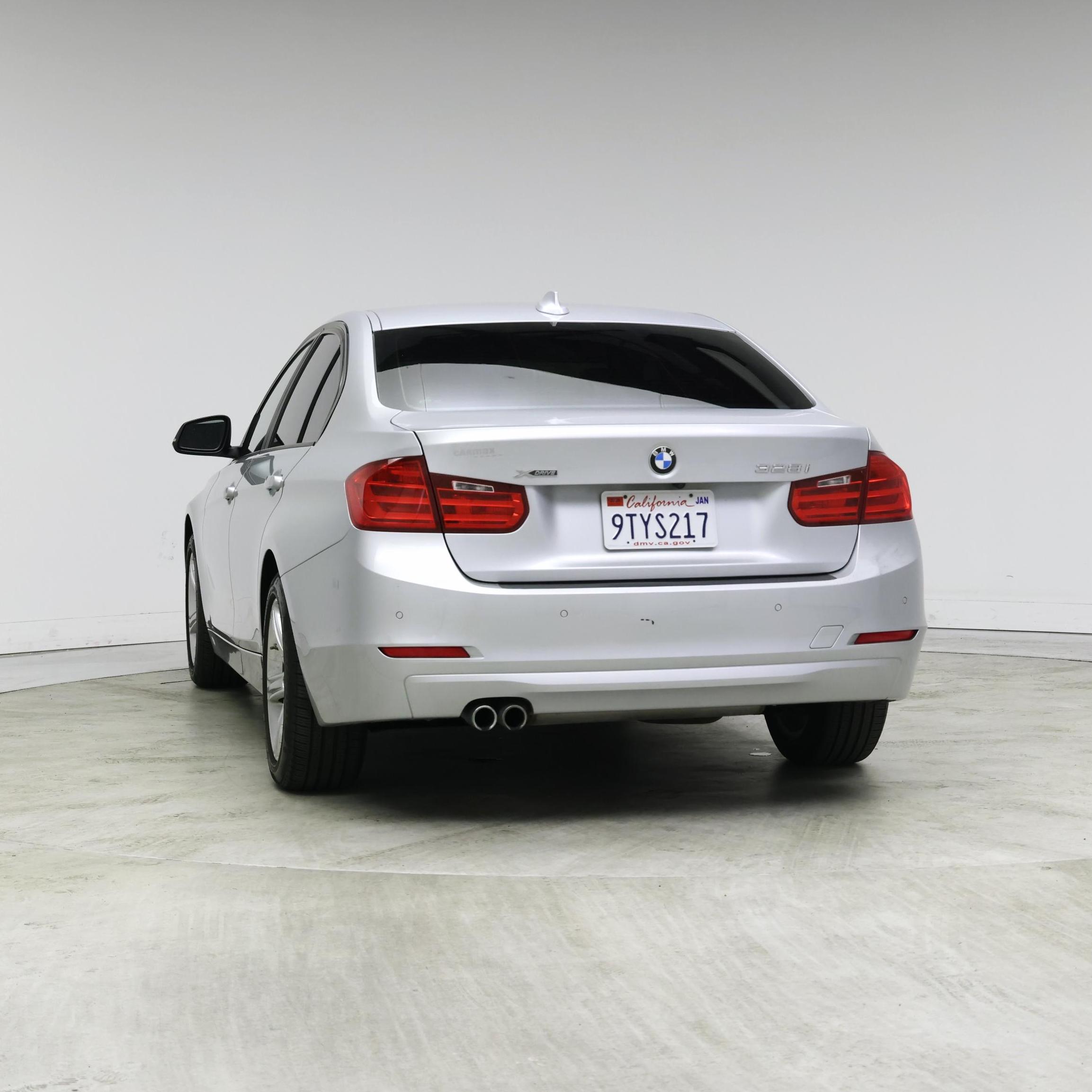 Thumbnail: 2015 BMW 3 Series - 6