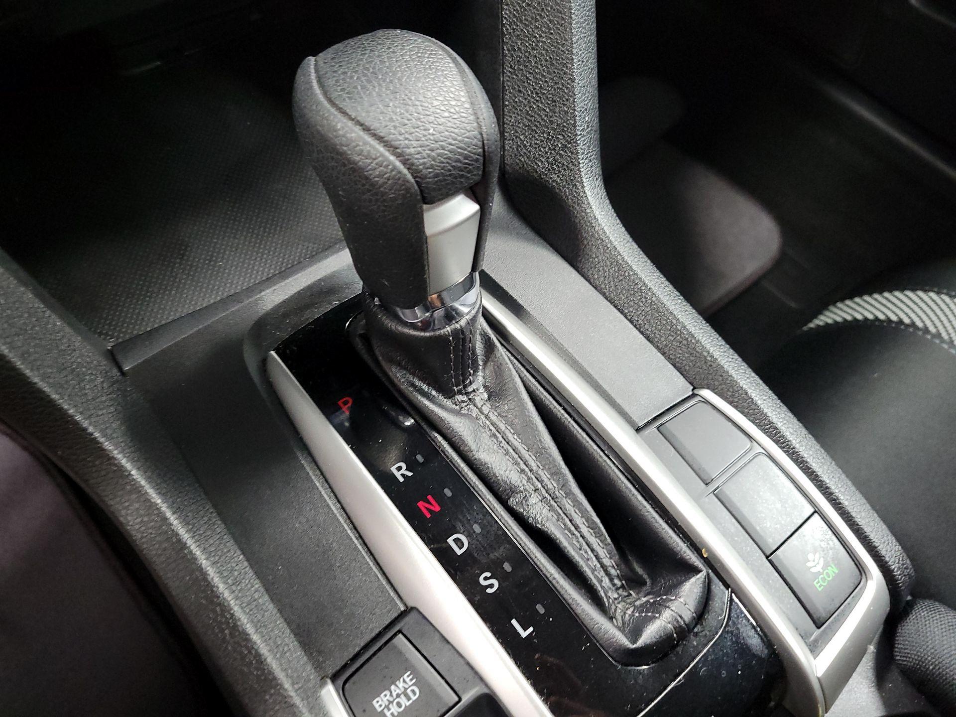 Thumbnail: 2016 Honda Civic - 15