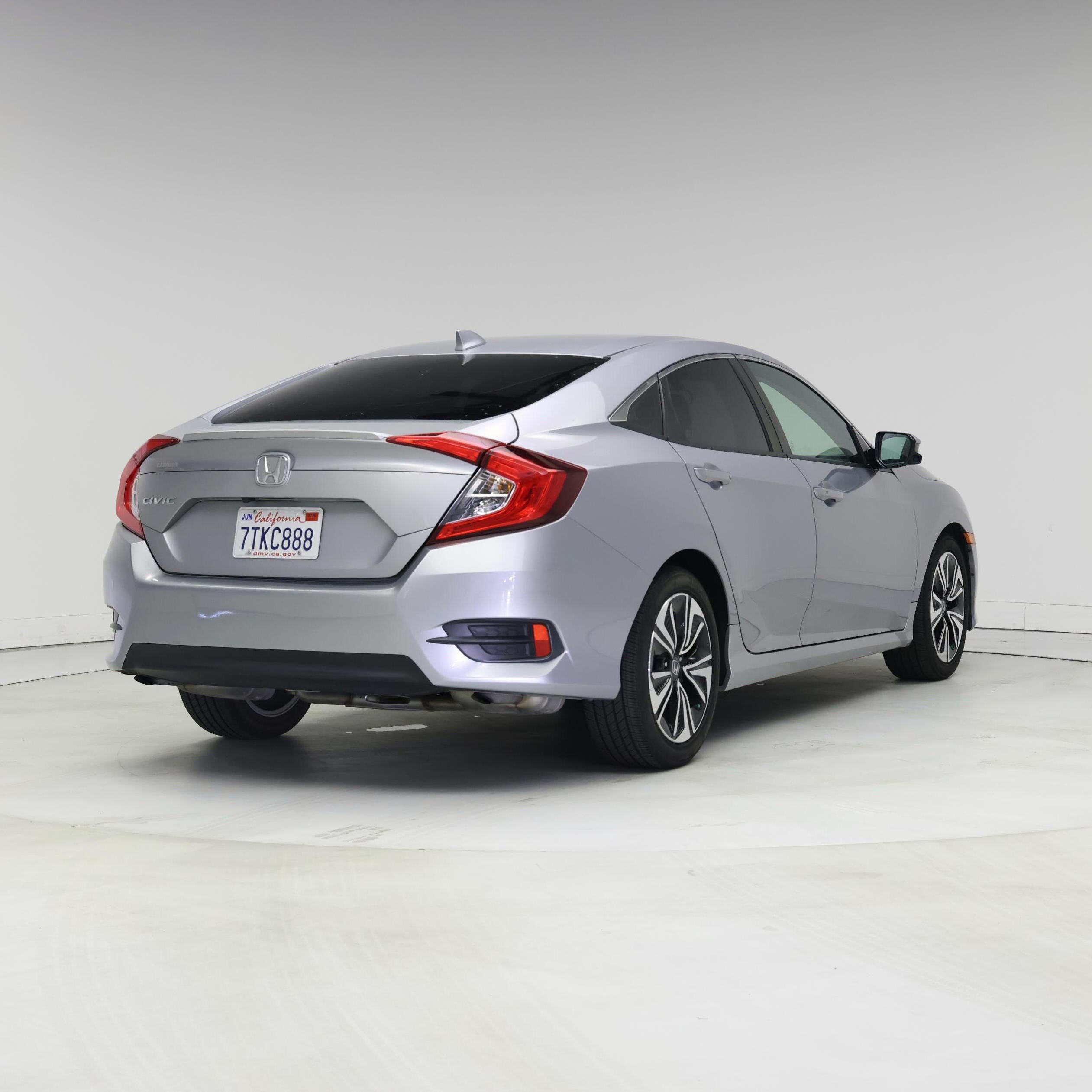 Thumbnail: 2016 Honda Civic - 8