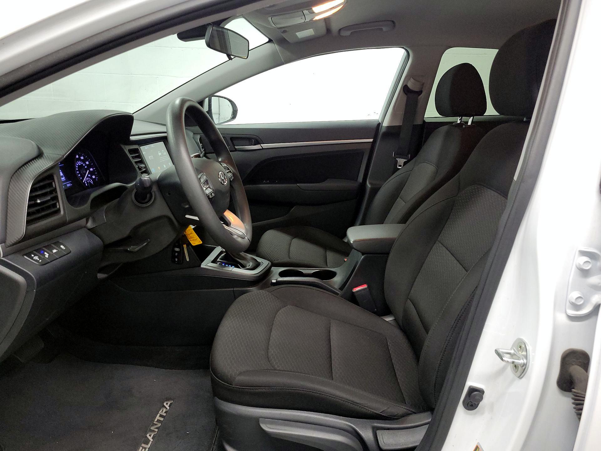 Thumbnail: 2020 Hyundai Elantra - 11