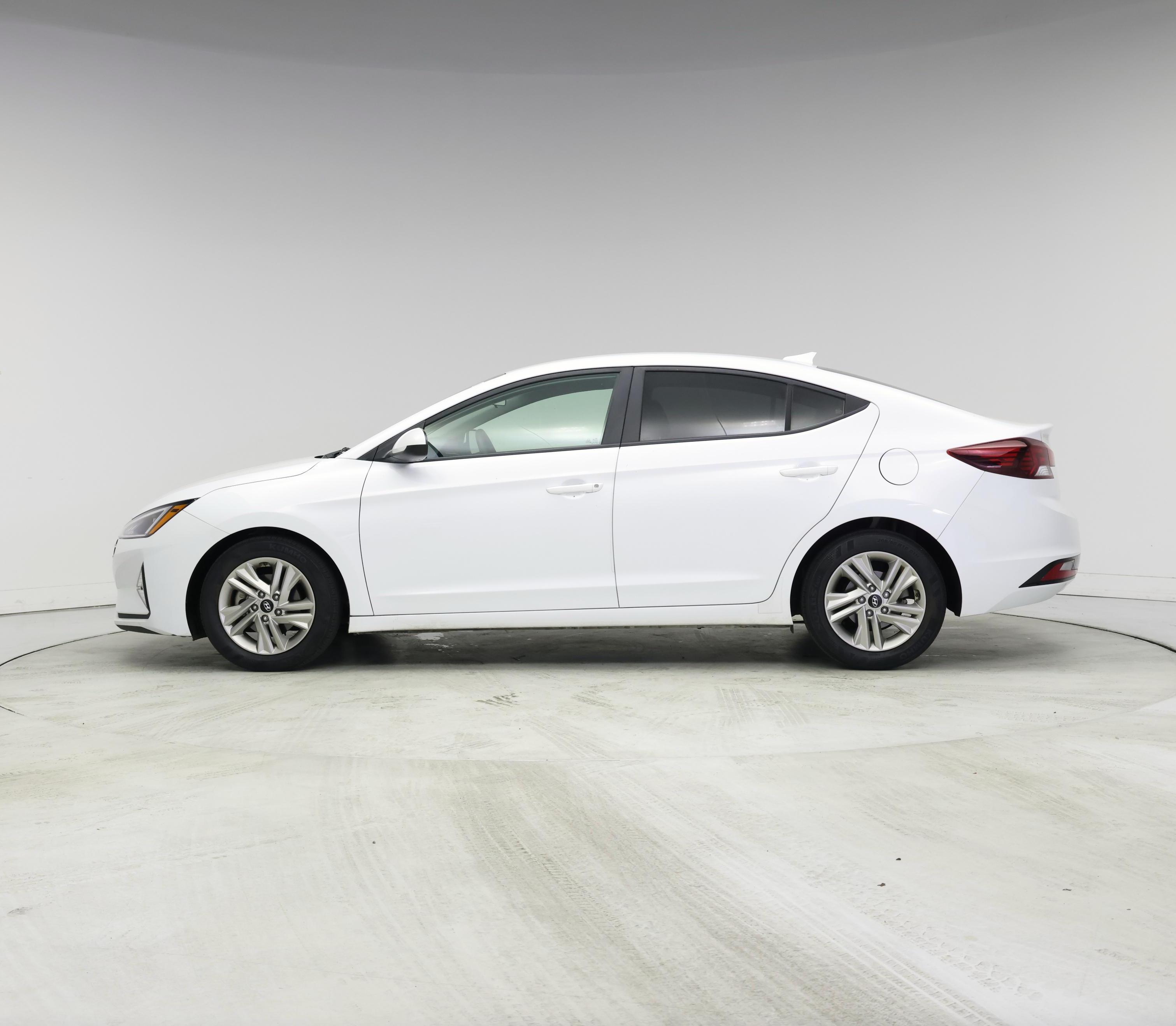Thumbnail: 2020 Hyundai Elantra - 3