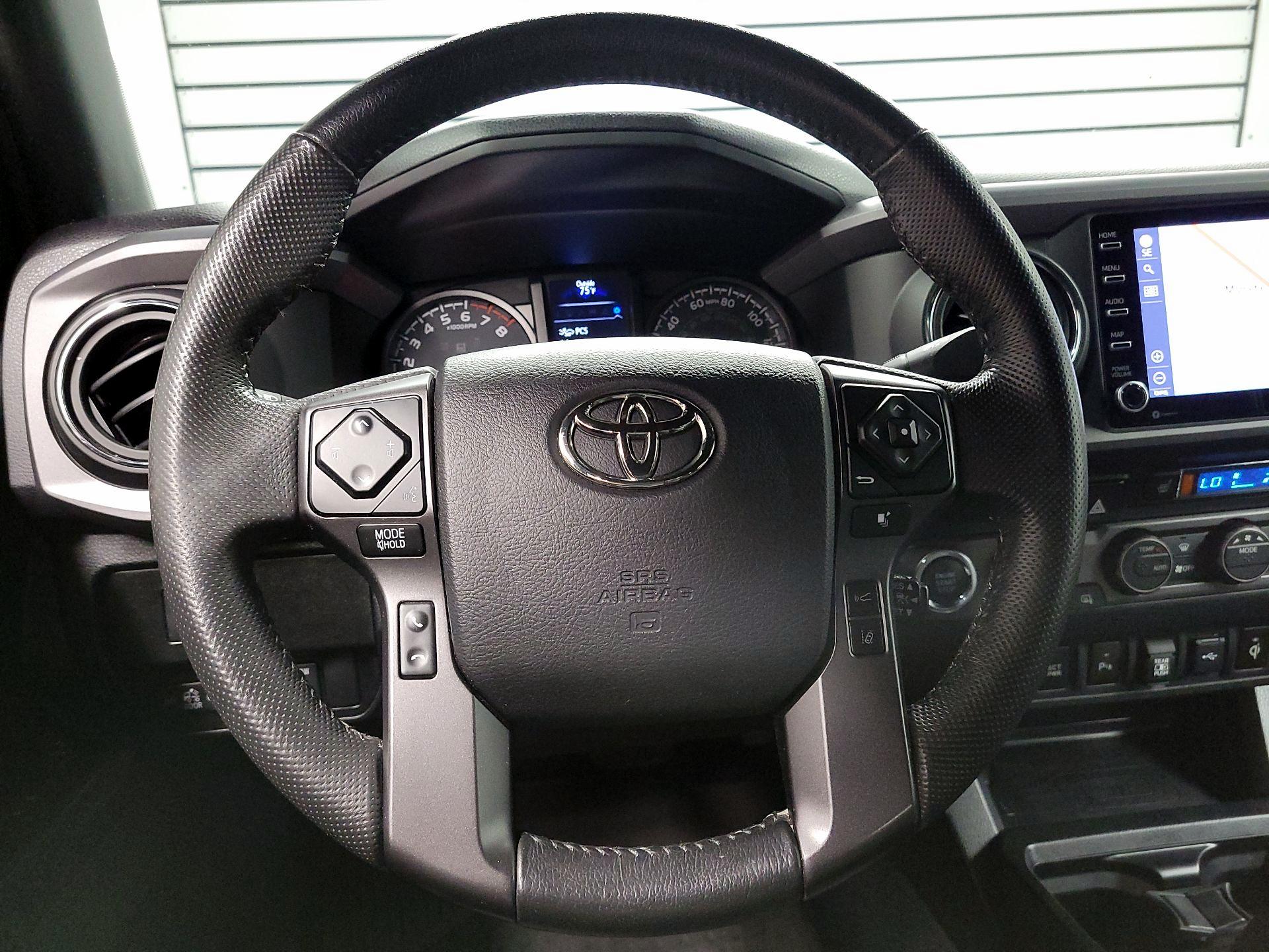 Thumbnail: 2022 Toyota Tacoma - 10