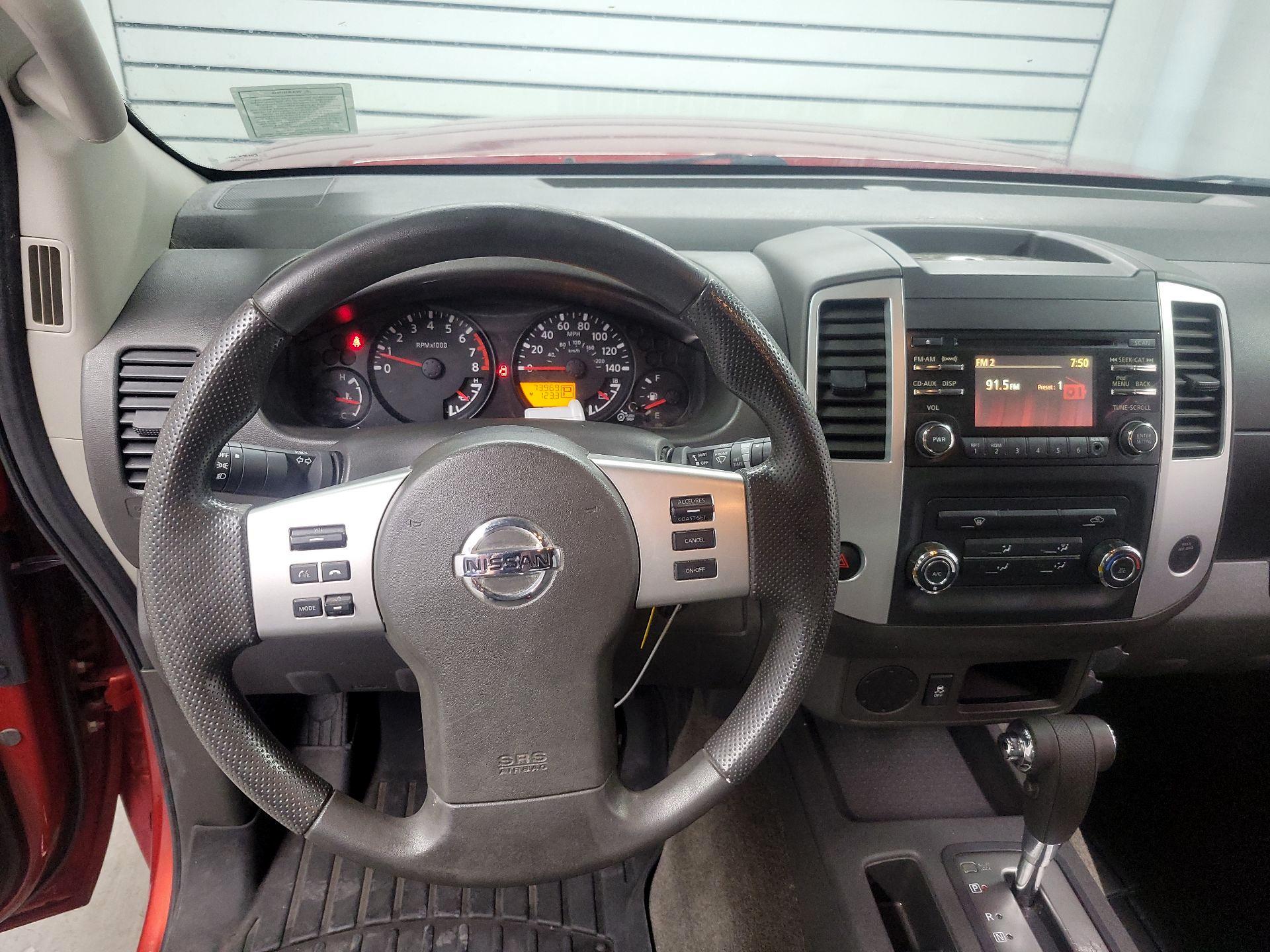 Thumbnail: 2014 Nissan Frontier - 10